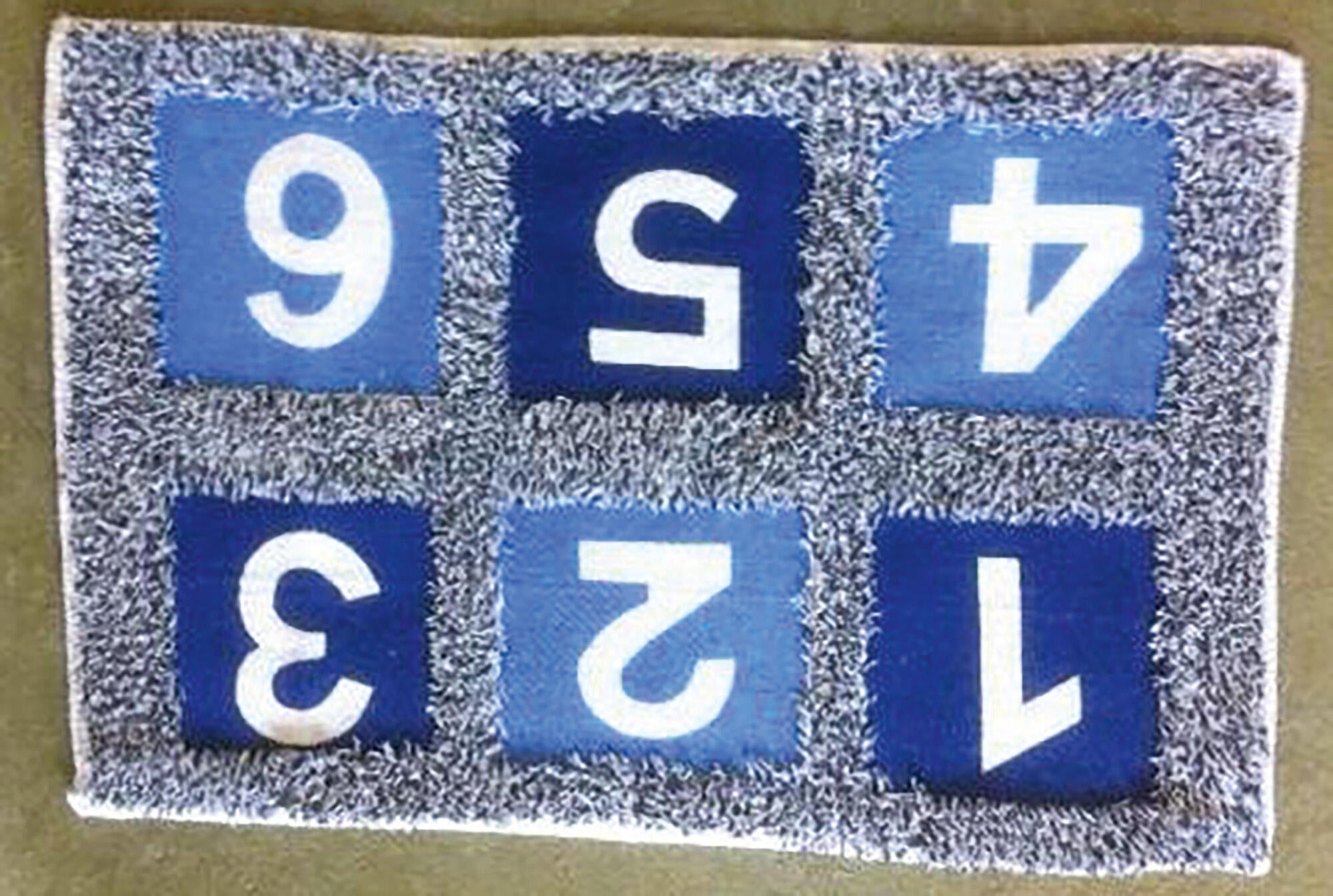 AFOMBRA DE BAÑO NUMBERS - 2