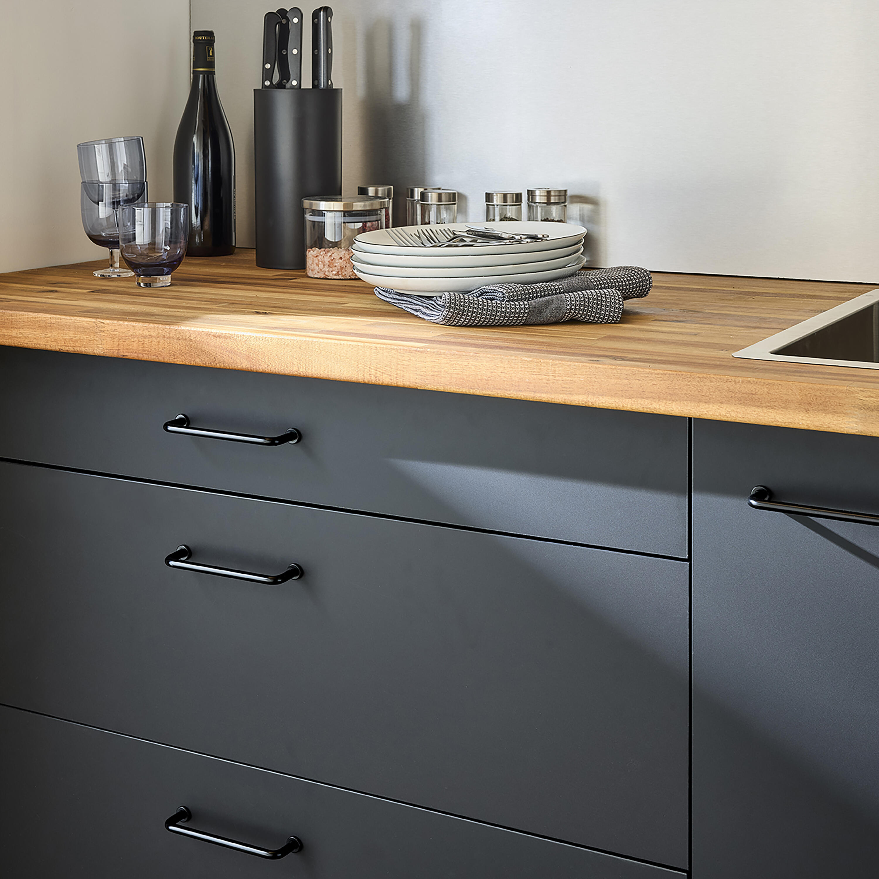 4 Puxadores para móvel asa zamak preto 128 mm Inspire Ines - 8