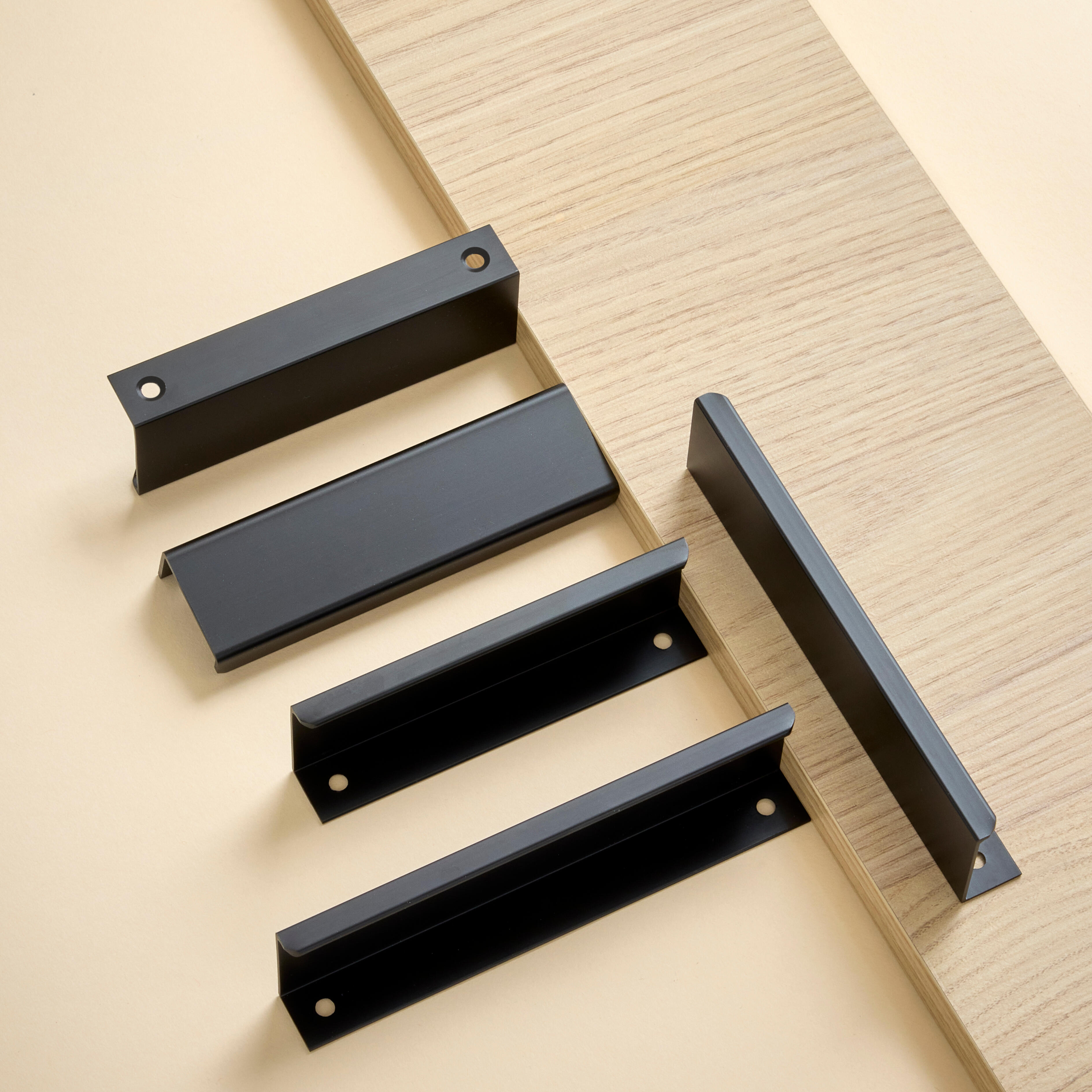 Puxador para móvel alumínio preto mate 96 mm Inspire Livio - 8