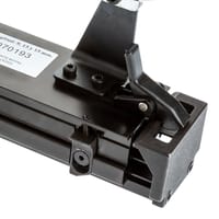 GRAPADORA NEUMÁTICA CHAPAS COARRUGADAS 25 X 13 MM - 6