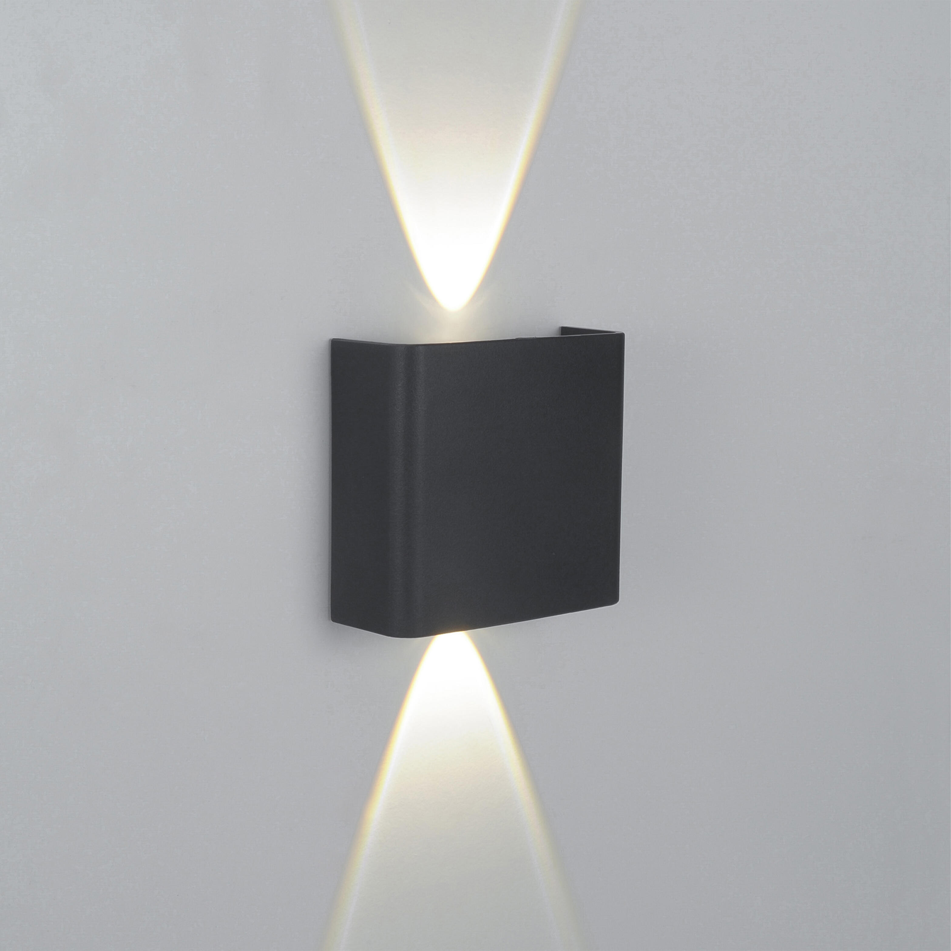 APLIQUE DE PARED LED EXTERIOR DE SUPERFICIE 2W NEGRO IP65 FOKO - 4