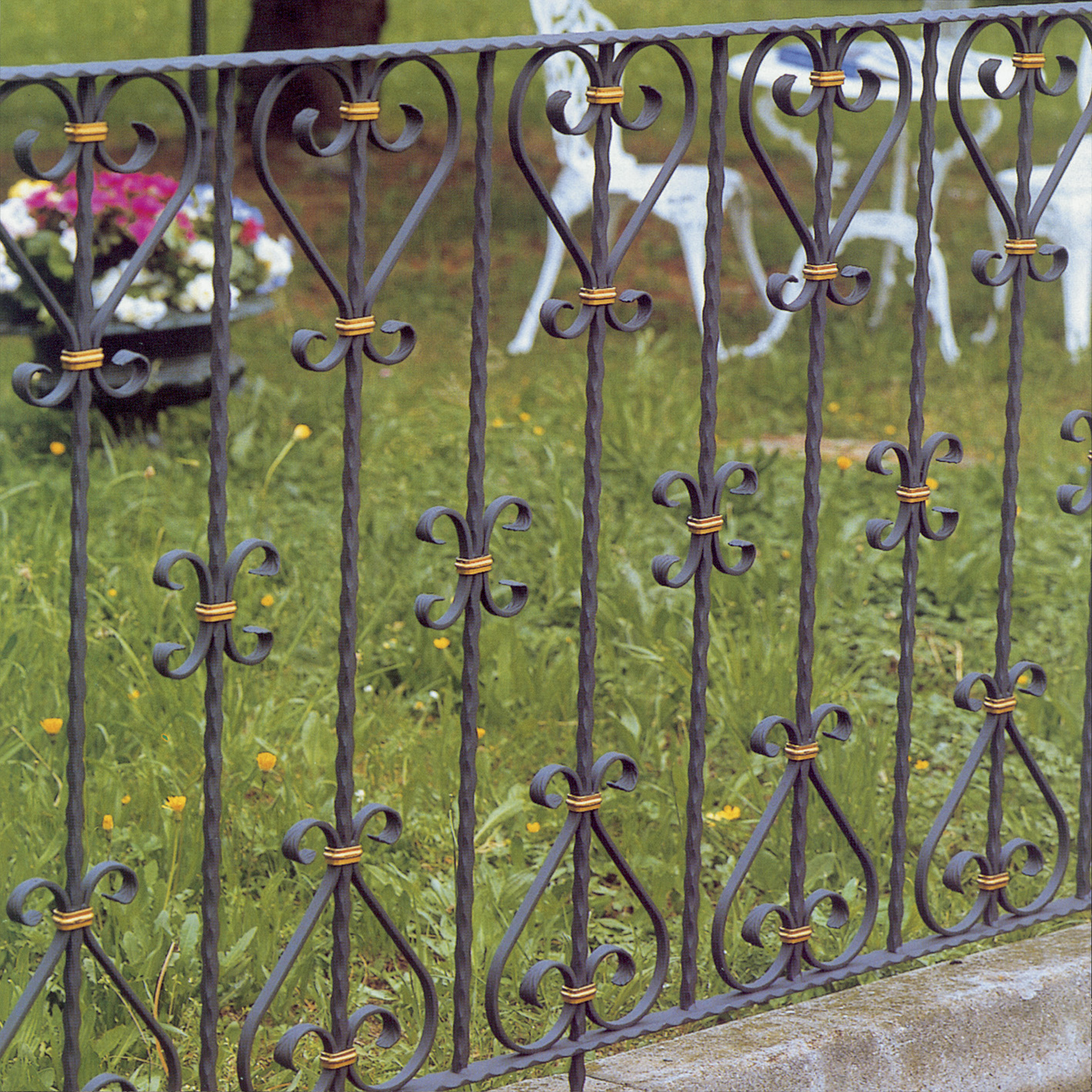 PERFIL HIERRO RIZO EN FORMA DE S 65X150MM - 3