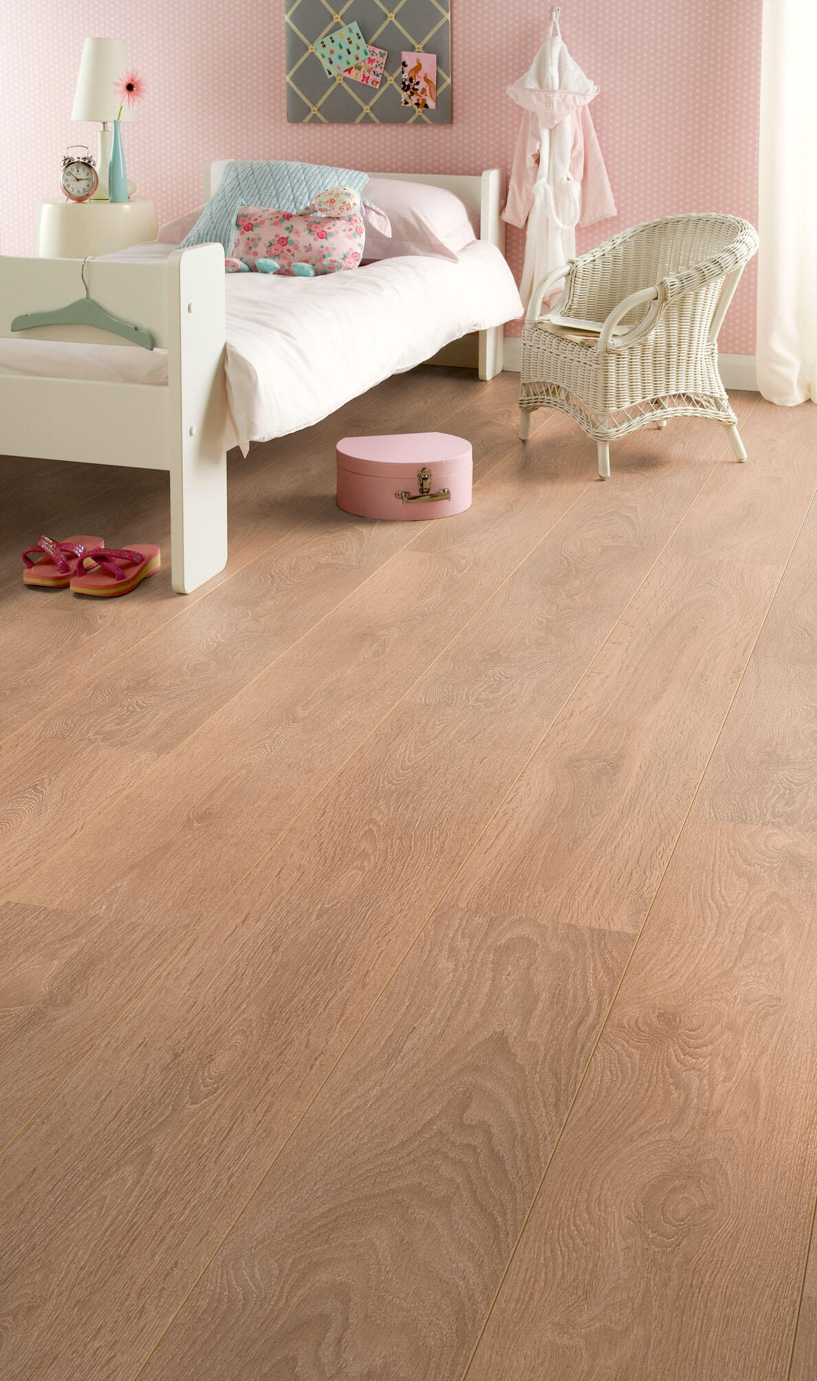 SUELO LAMINADO AC5 12MM MODELO ROBLE CEPILLADO - 2