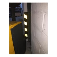 PROTECTOR DE GOMA EVA PARA VEHICULOS EN GARAJES ANGULAR NEGRO Y AMARILLO - 2