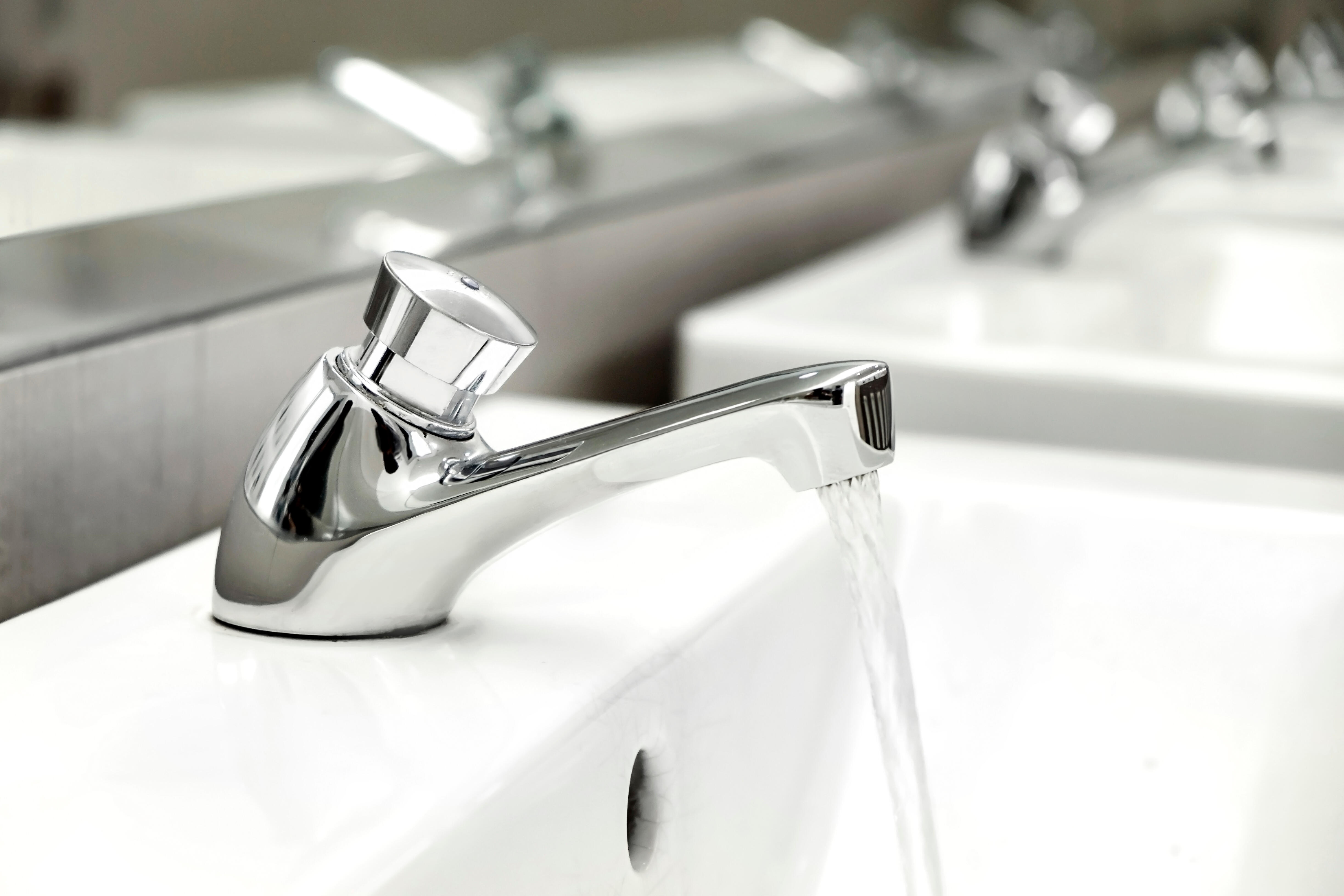 GRIFO DE LAVABO TEMPORIZADO AGUA FRÍA PRESTO - 2