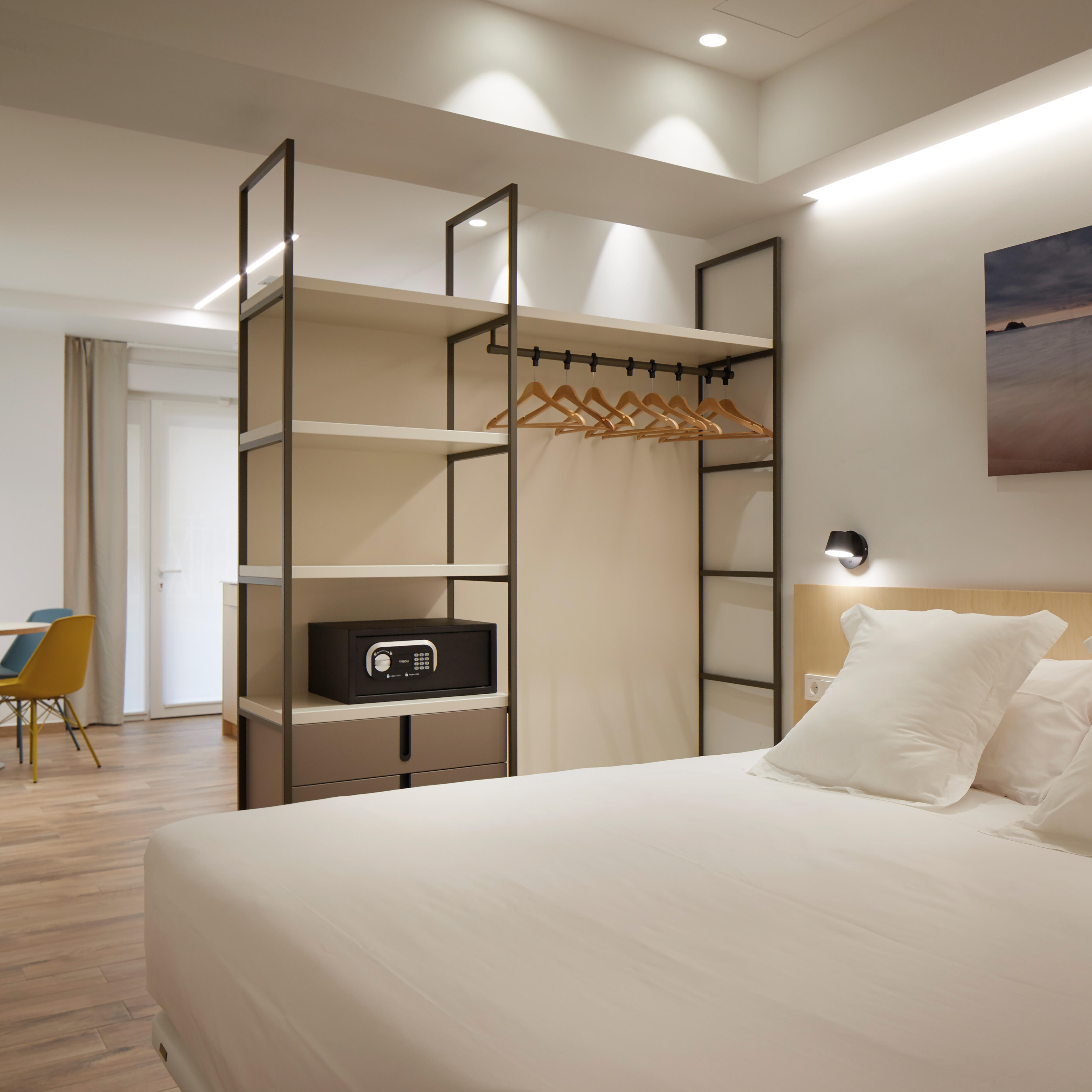 CAJA FUERTE SOBREMESA ELECTRONICA POMO  HOTEL 24L ARREGUI - 4