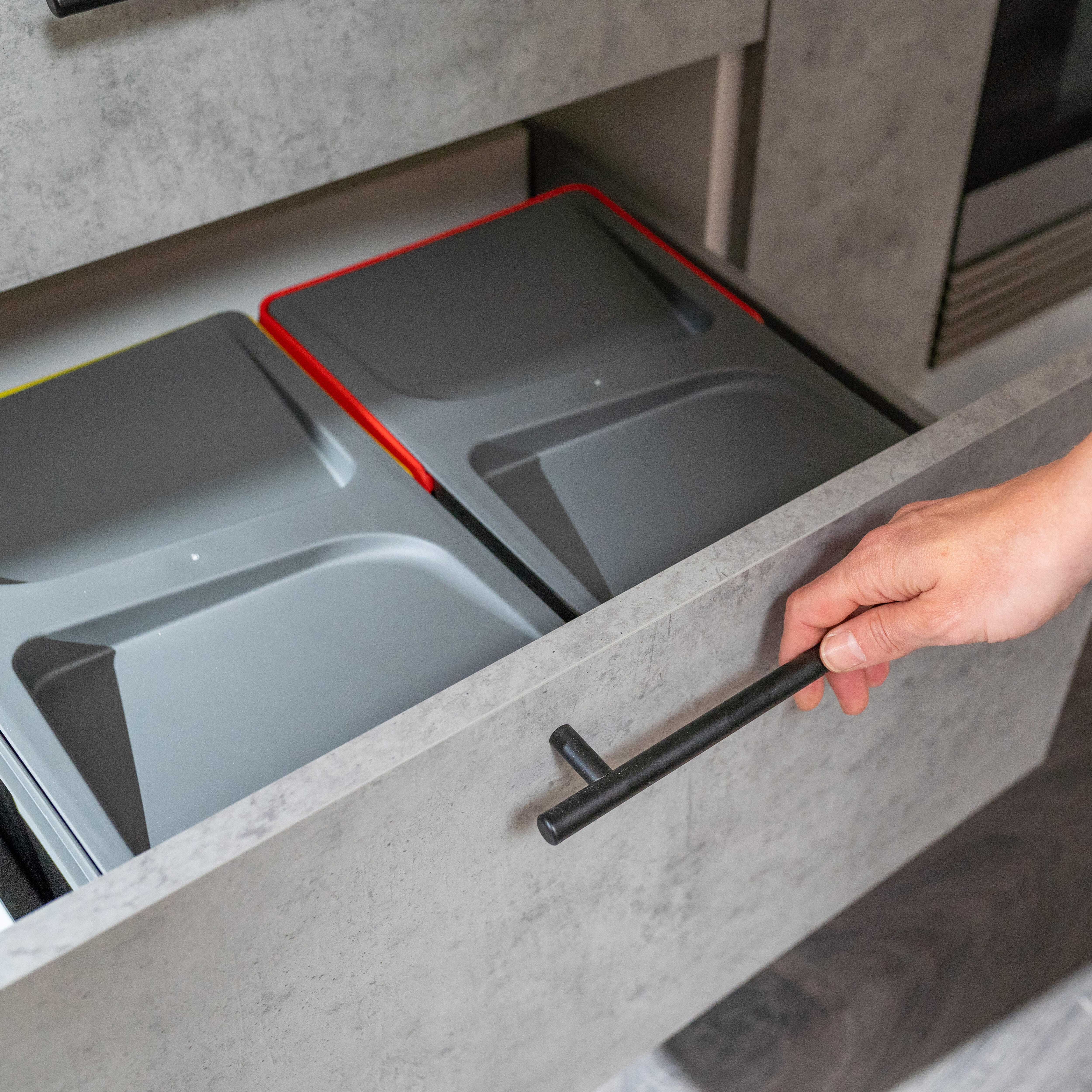 TIRADOR MUEBLE ACERO INOX NEGRO 1UD - 6