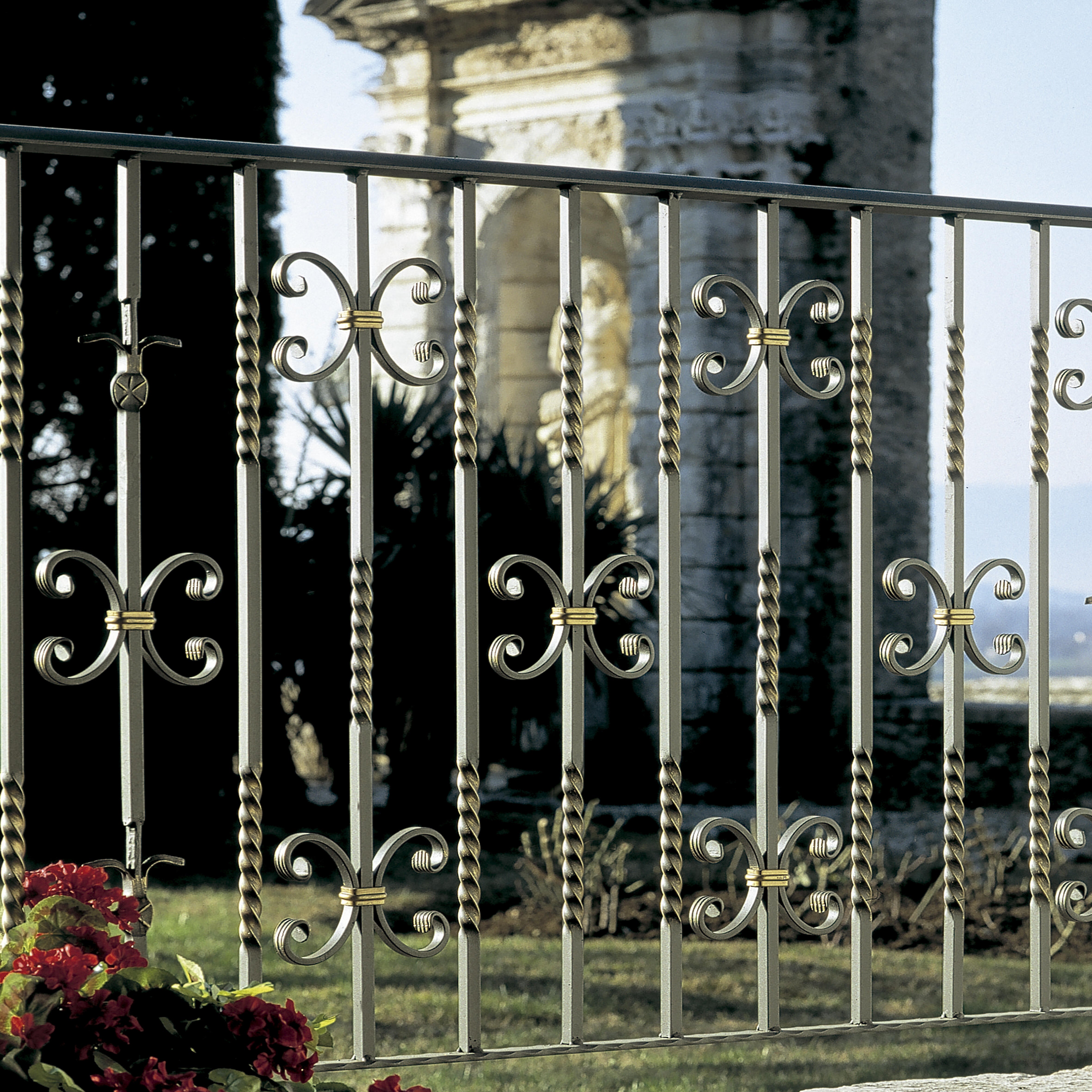 BARRA DE HIERRO FORJADO DOS RIZOS HIERRO 14X14X1000MM - 3