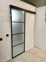 PUERTA ALUMINIO CORREDERA ATELIER CRISTAL MATE CON GUIA CORREDERA INCLUIDA 4 PAÑOS NEGRO 85X208 - 3