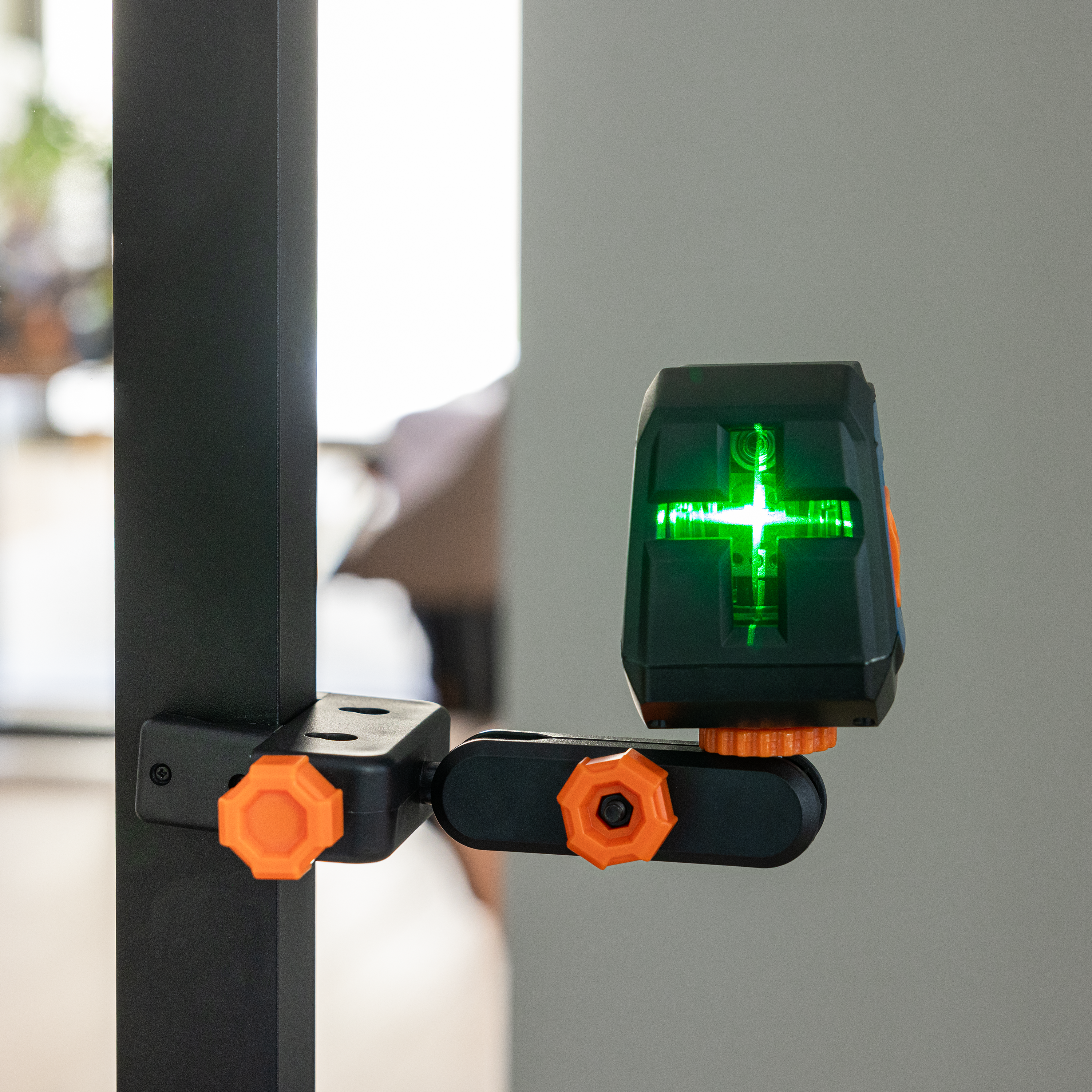 Clema univerdala pentru nivela laser, Dexter