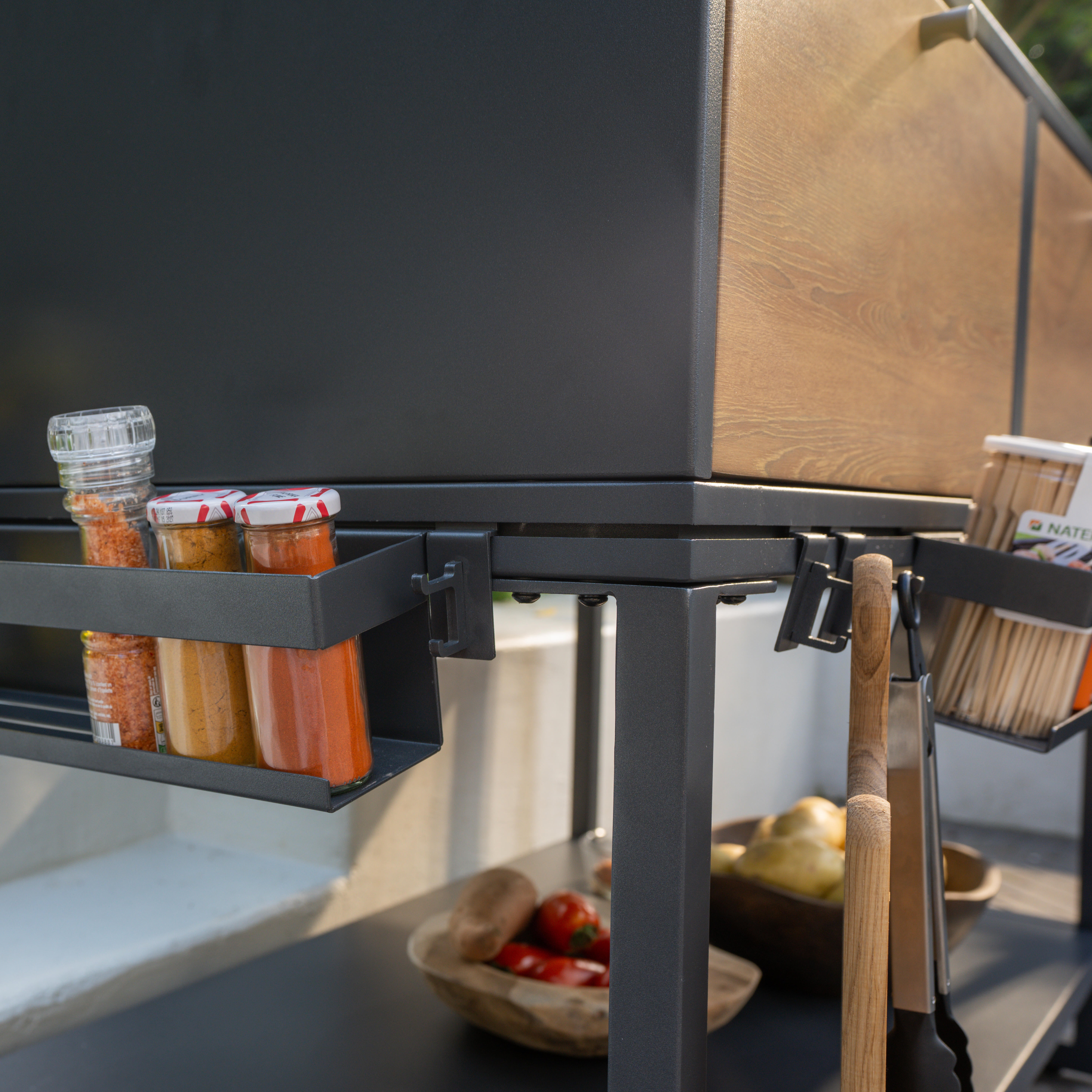 Module de cuisine extérieure en aluminium NATERIAL Lykos, gris et effet bois - 12