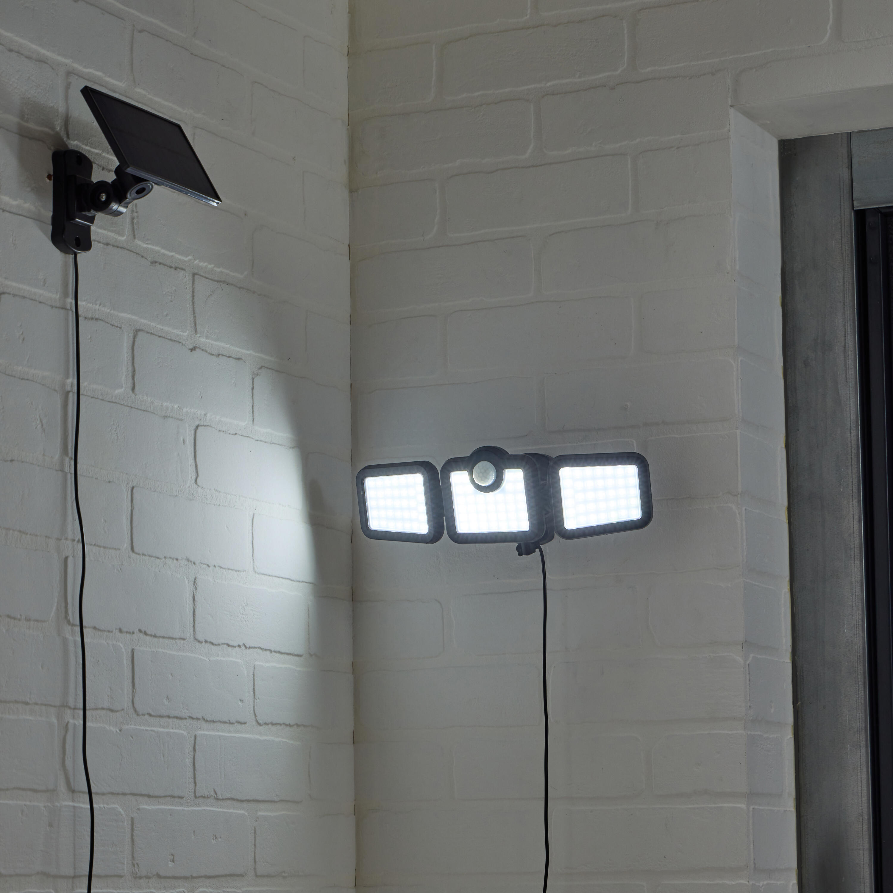 Proyector solar led solar 1000 lm - ip44 con panel separado, luz blanco frío, sensor crepuscular y detector de movimiento