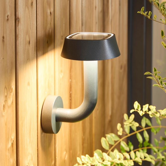 Applique solaire et électrique, 900 lumens intensité variable, Allo INSPIRE