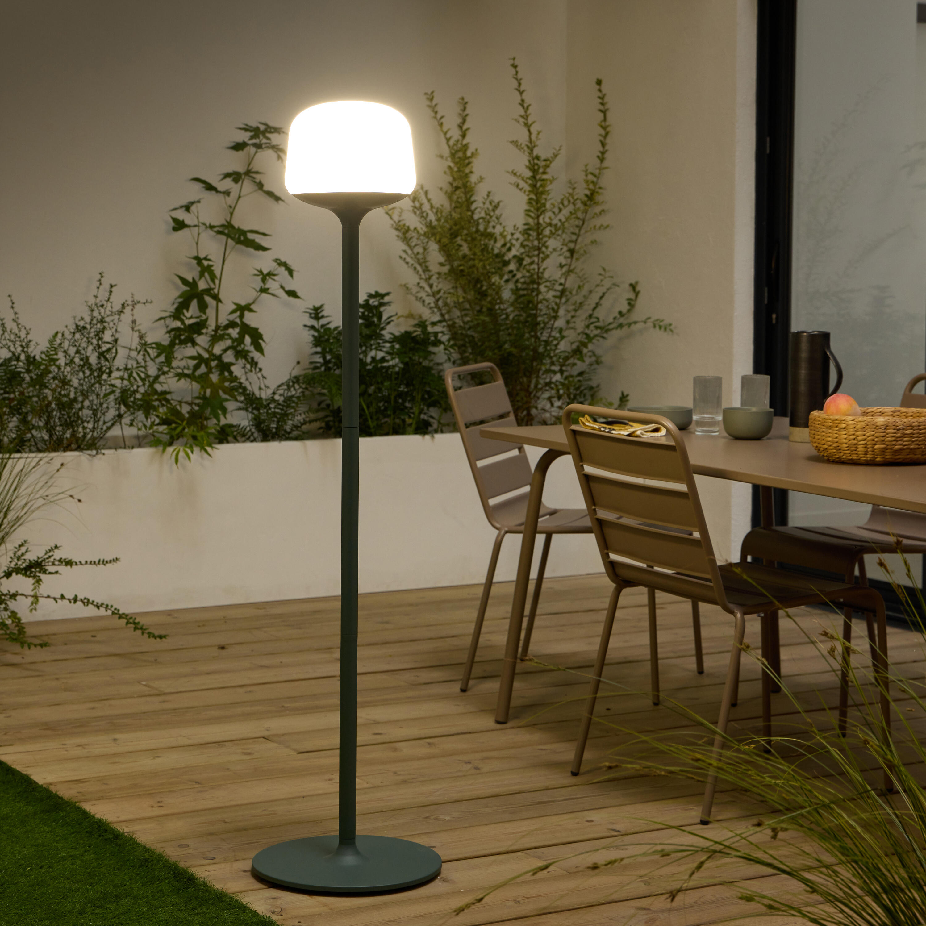 Lámpara de pie LED - 1