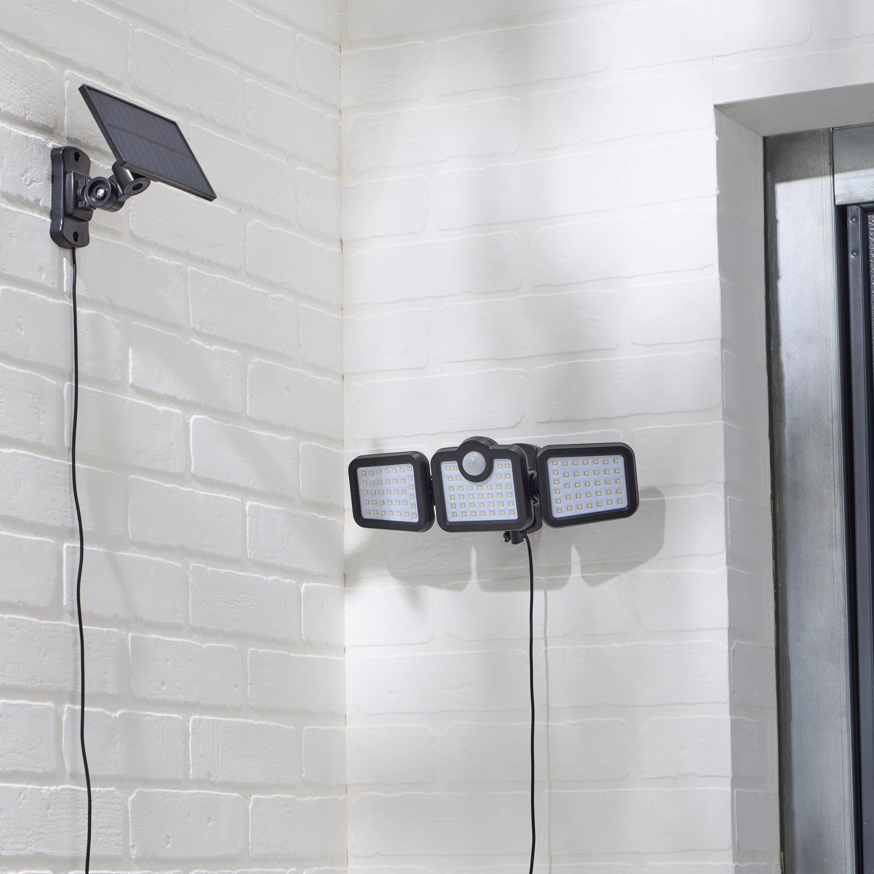 Projecteur solaire à détection 1000 lumens intensité variable blanc froid - 2