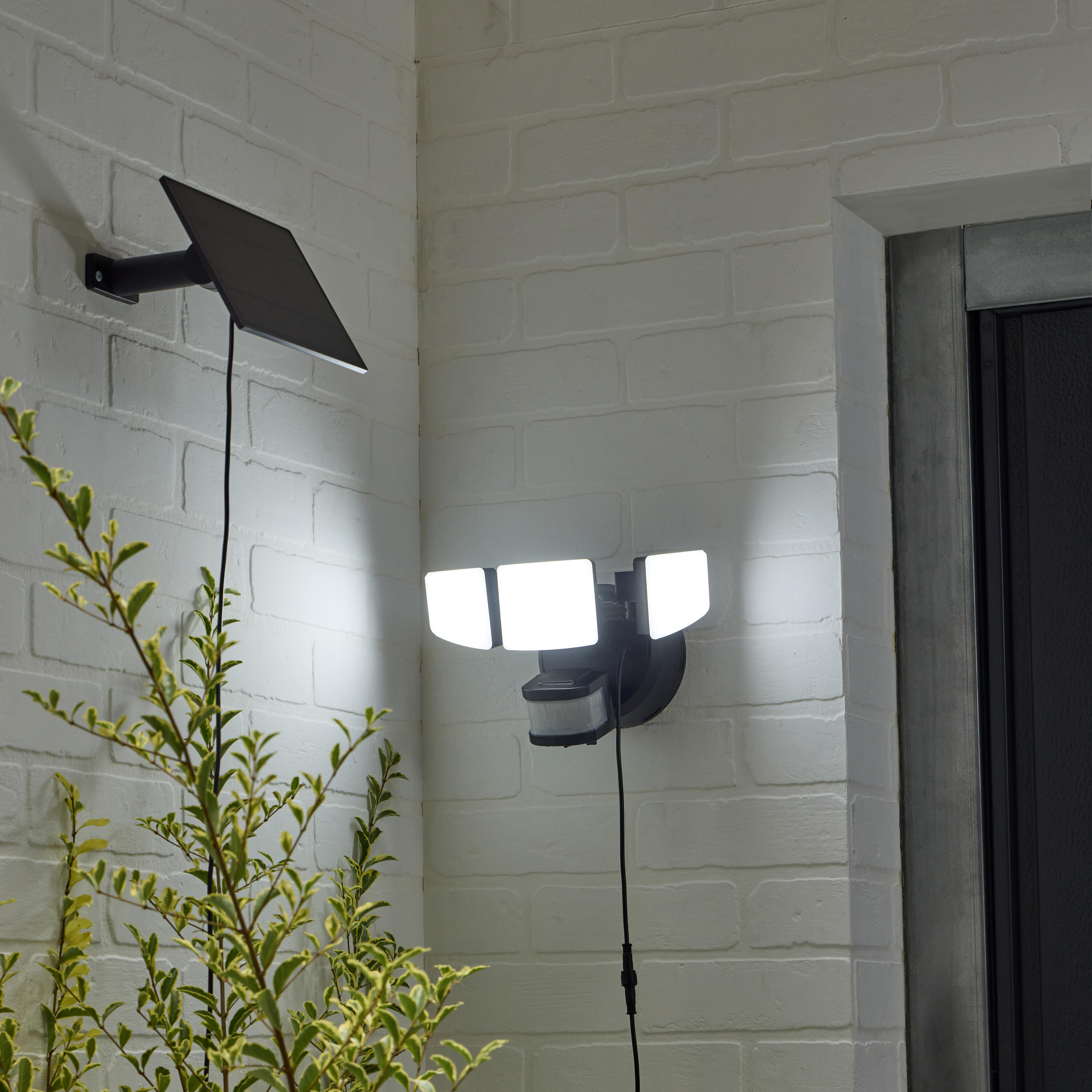 Projecteur solaire avec détecteur 2000 Lumen blanc neutre, noir Bastia INSPIRE - 2