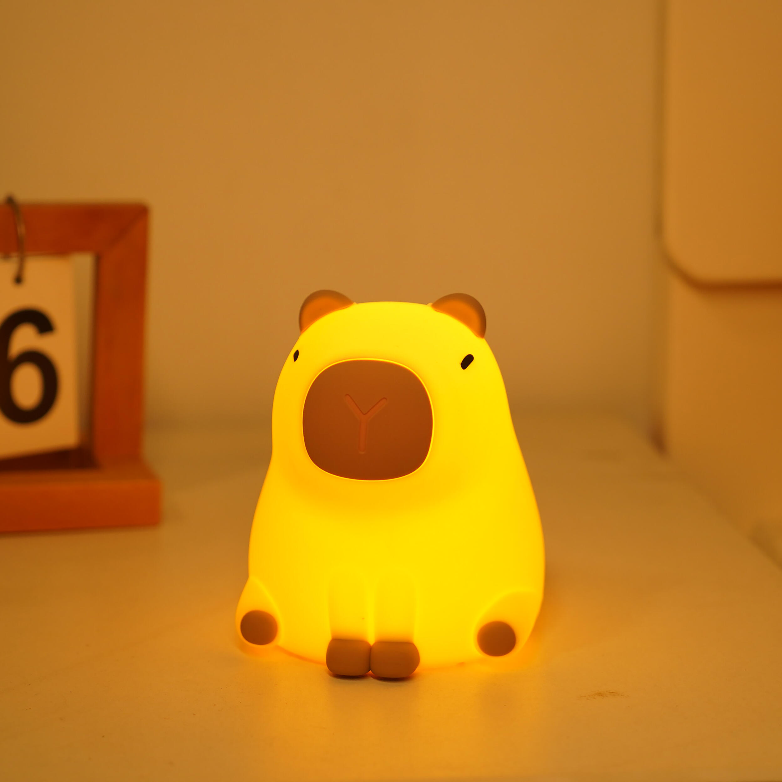 Lampa stołowa Kapibara brąz USB LES Sanico - 4