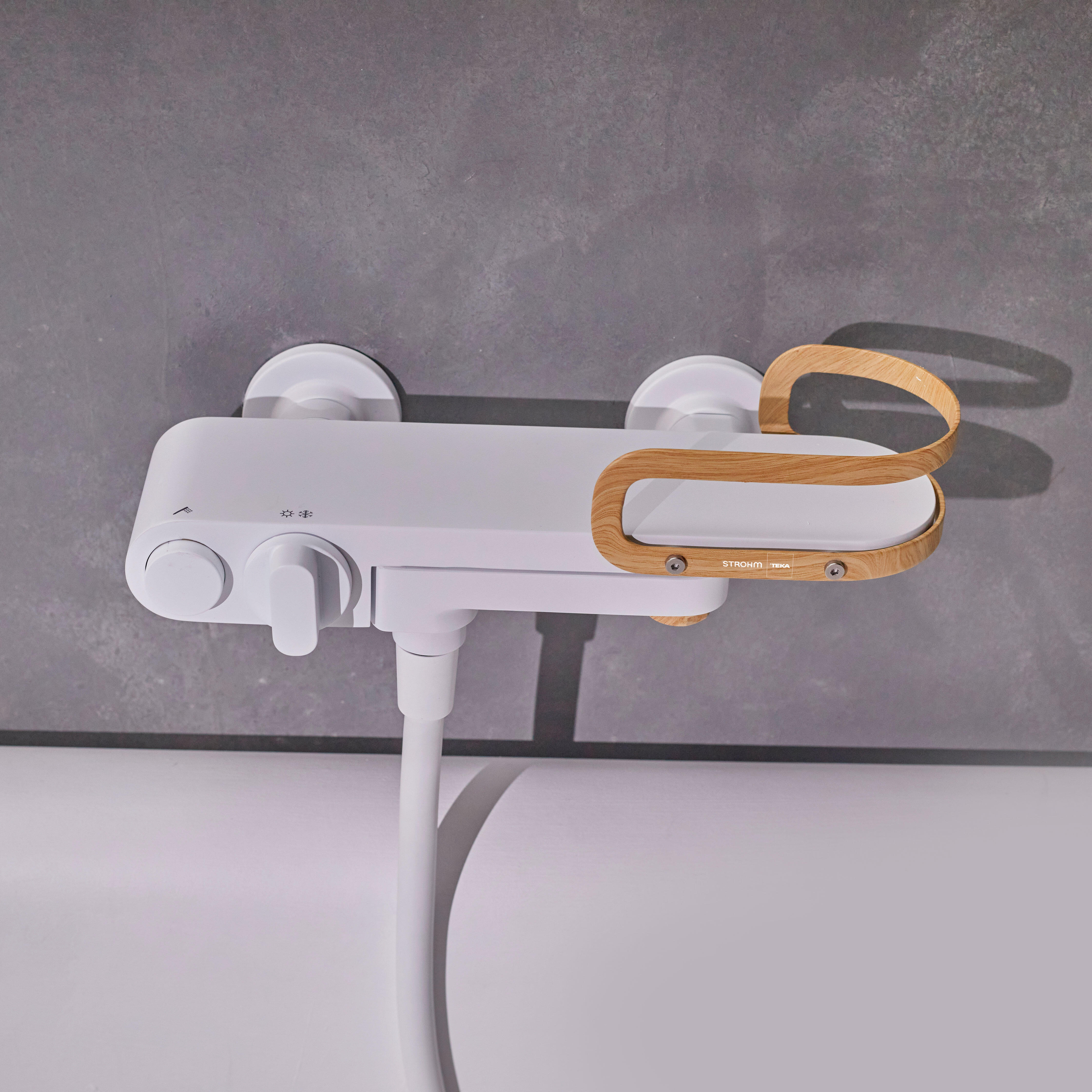 Grifo de bañera monomando STROHM TEKA Lavi blanco mate Antical Latón - 2