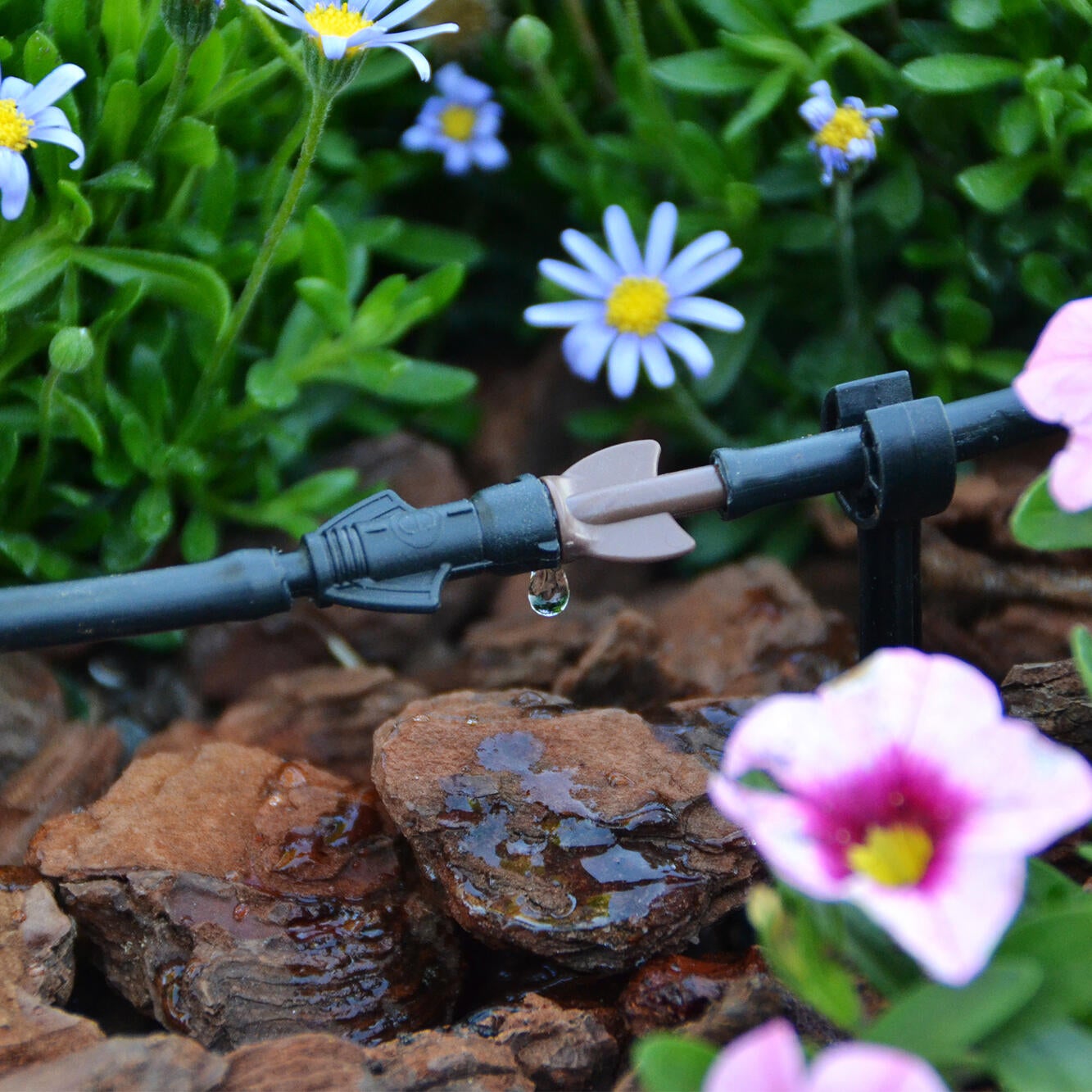 Gotero regulable geolia de 6 l/h de caudal en bolsas de 25 unidades