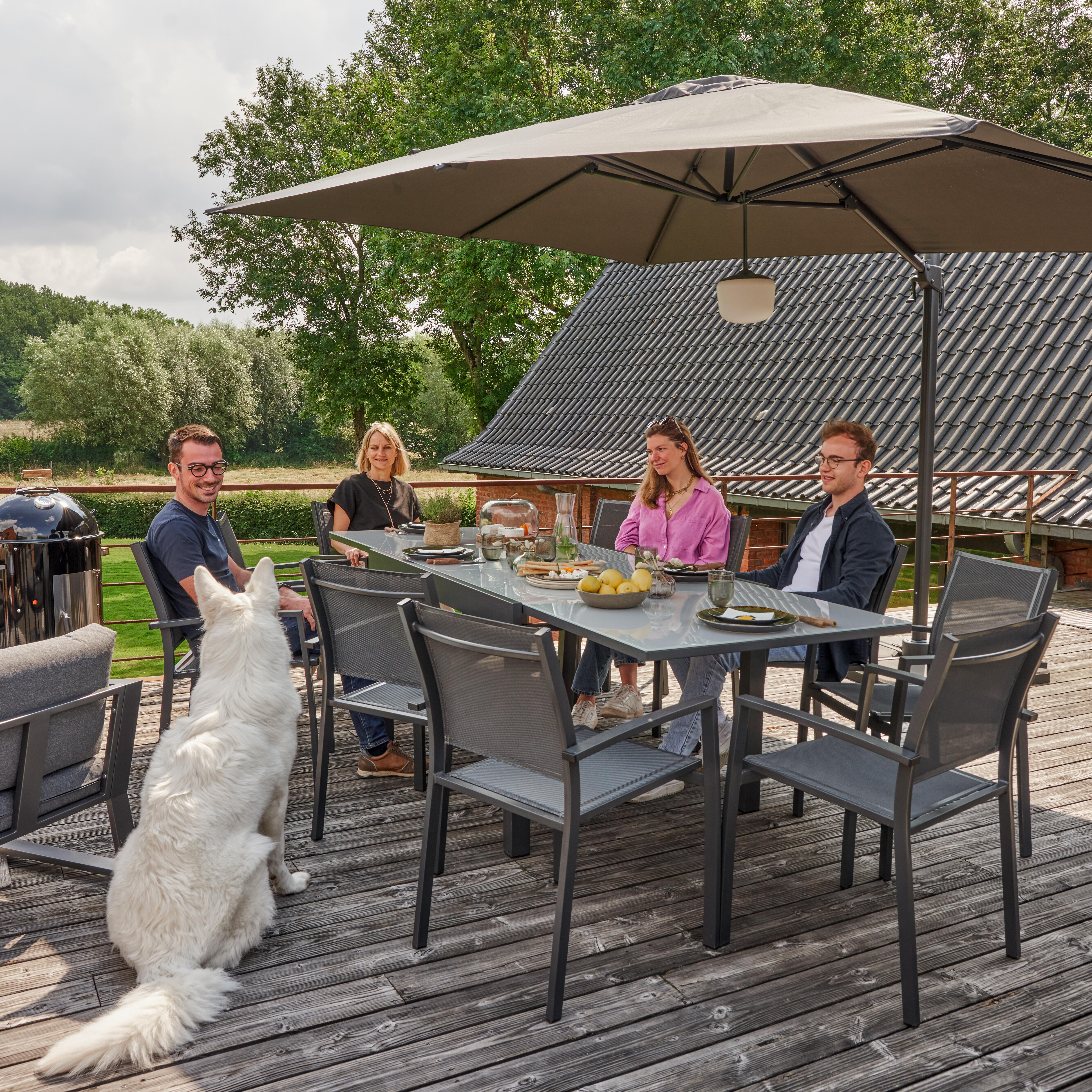 chaise naterial  - 1