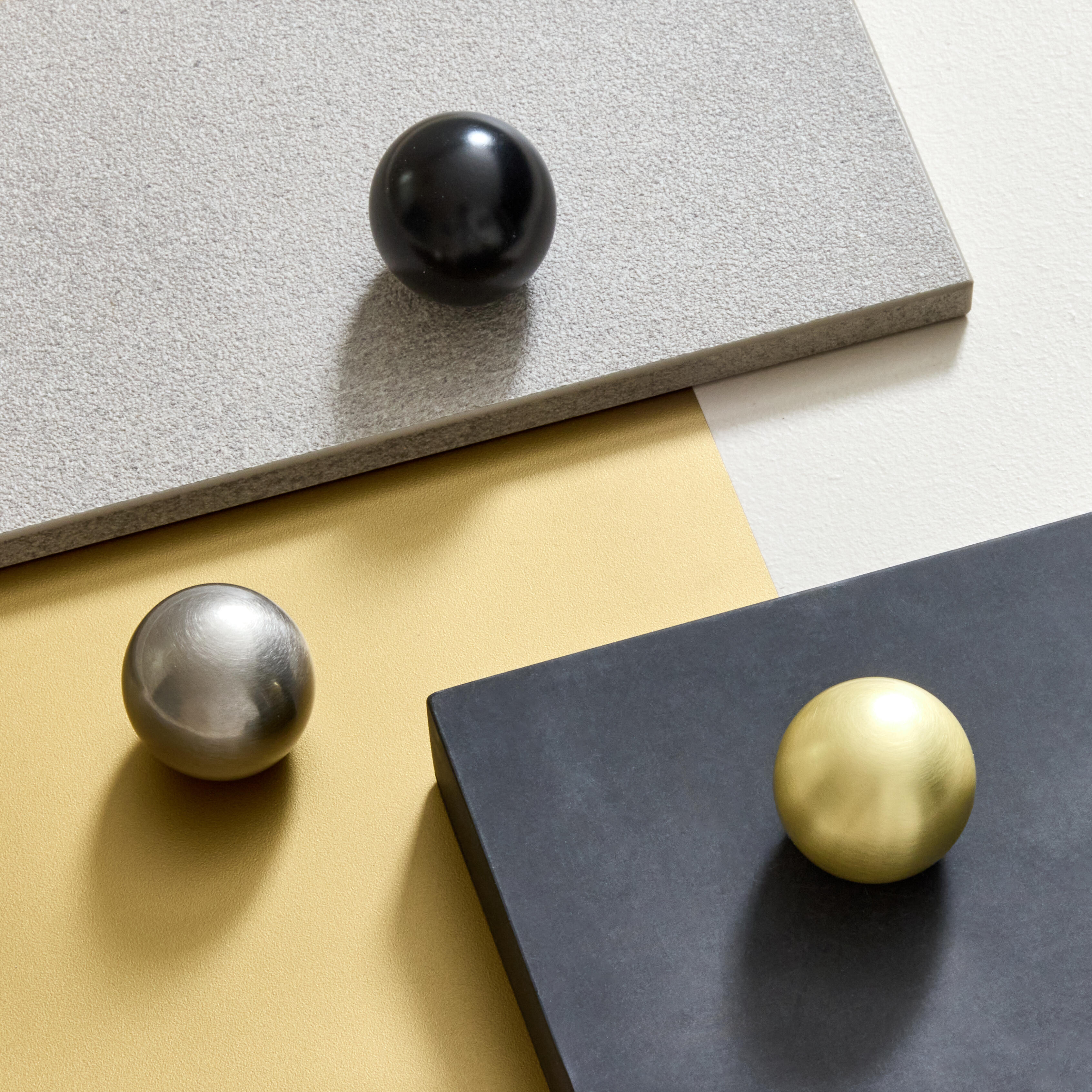 2 Puxadores para móvel redondos zamak escovado latão 30 mm Inspire Paolo - 3