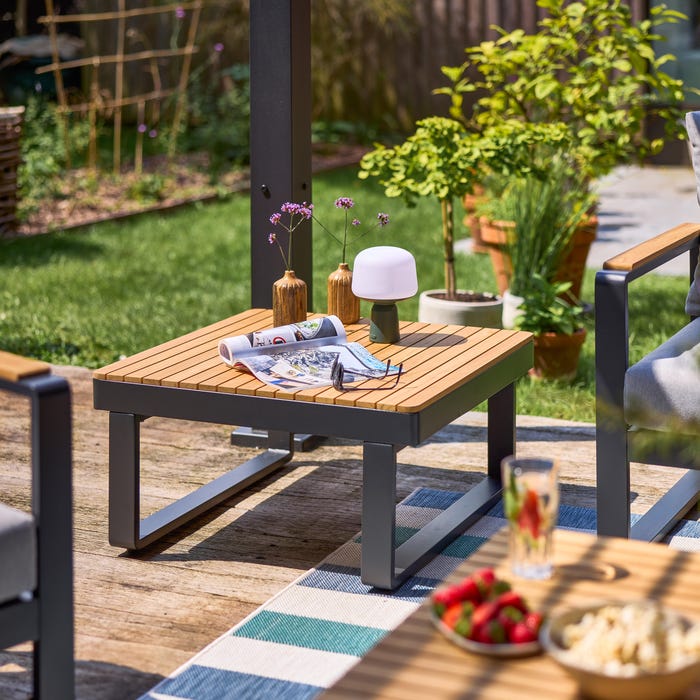 table basse naterial 