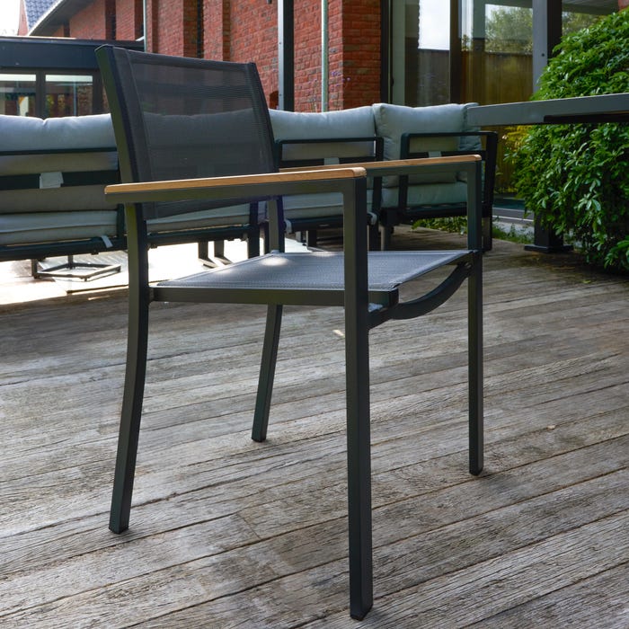 chaise naterial 