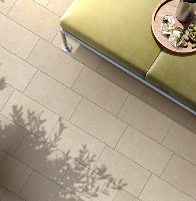 Piastrella da pavimento esterno in gres porcellanato 30 x 60.3 cm smaltato beige opaco Rinnova R11 traffico intenso (pei 4/5) Sp. 8 mm 1.66 mq