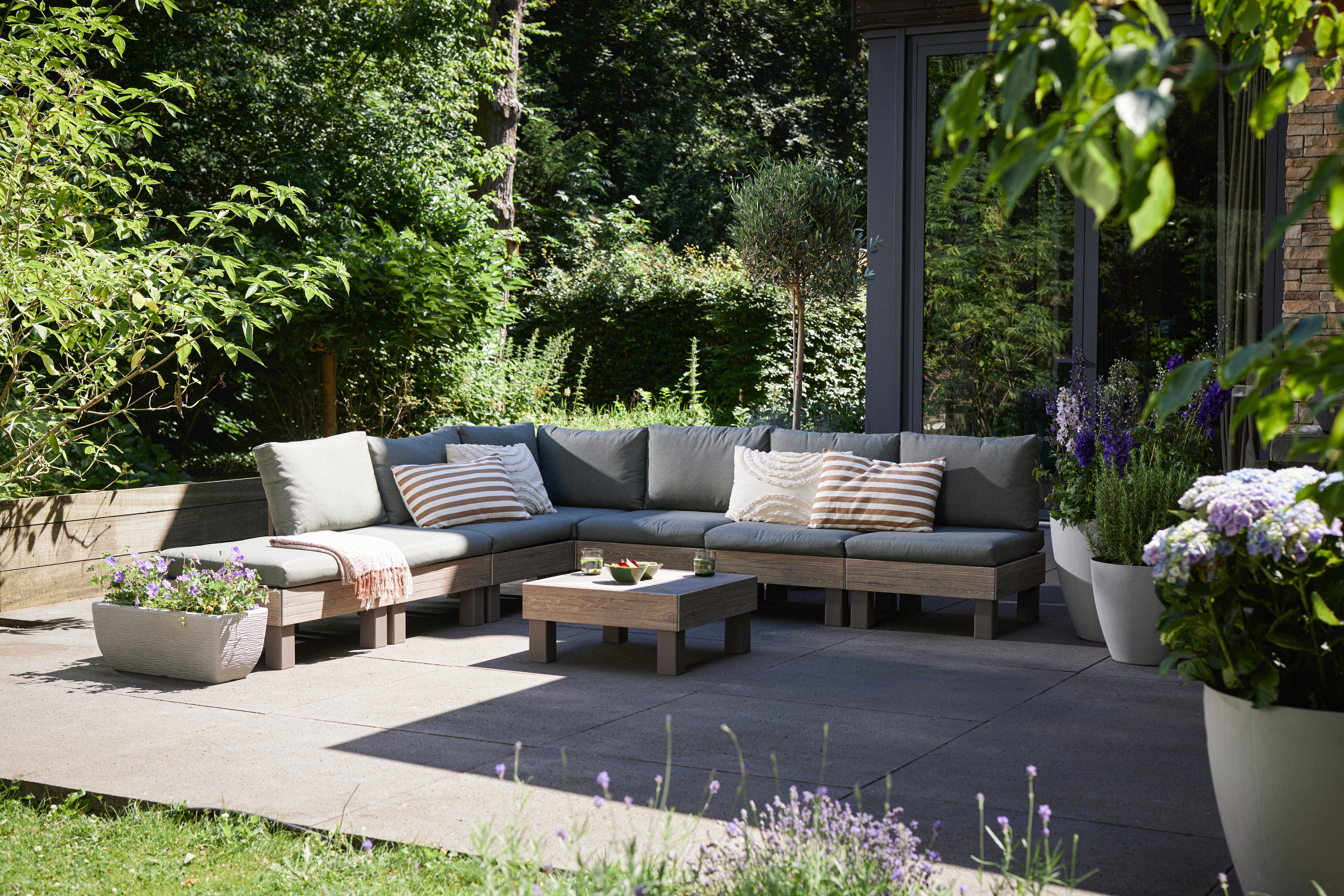 Módulo sofá individual em resina bege efeito madeira Keter Elements Signature - 15