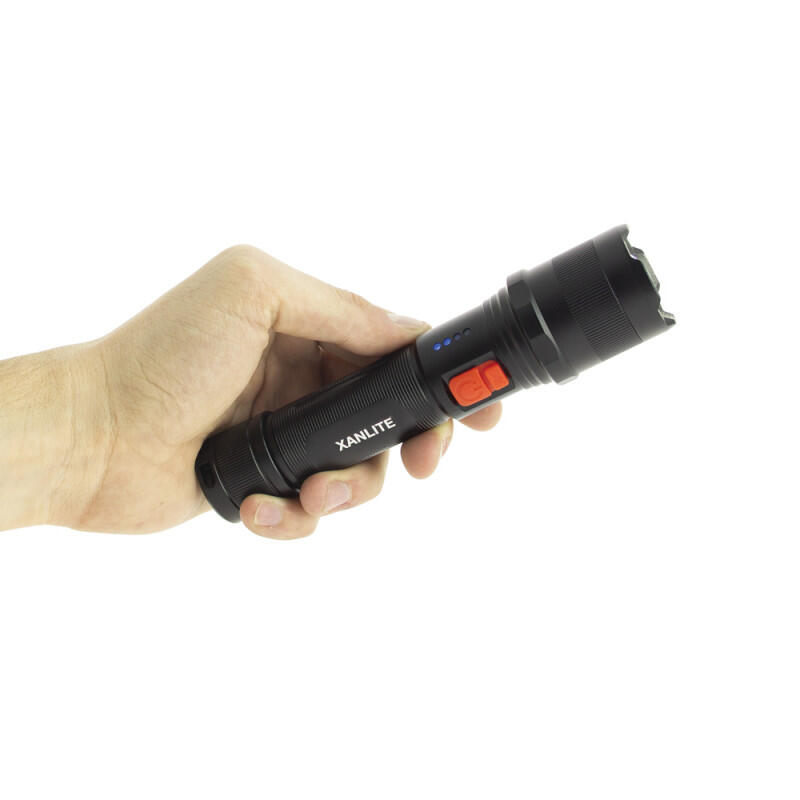 Lampe torche rechargeable et à piles, 1000LM, Xanlite - 2