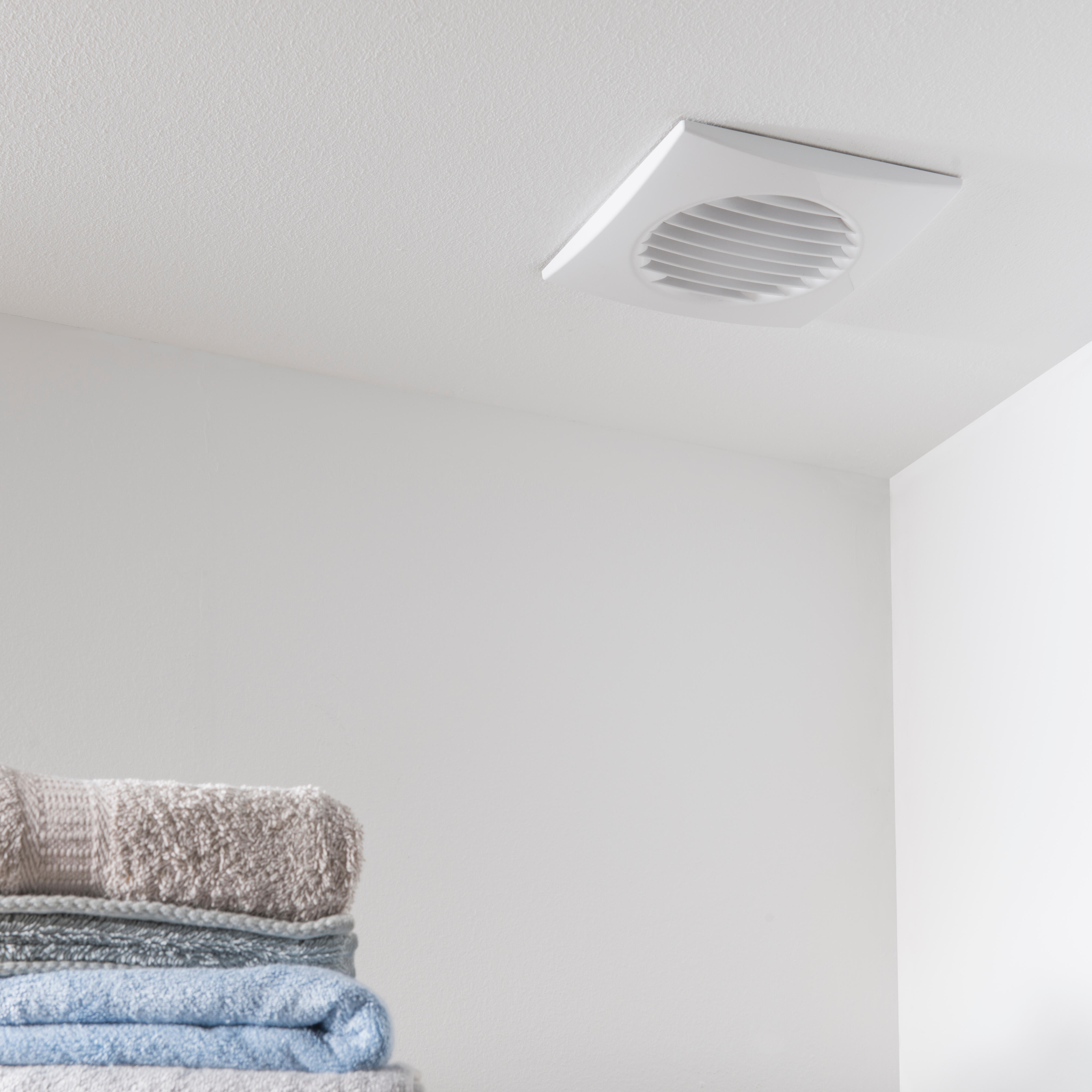 Aérateur extracteur intermittent détection d'humidité EQUATION Slim silence 100 - 2