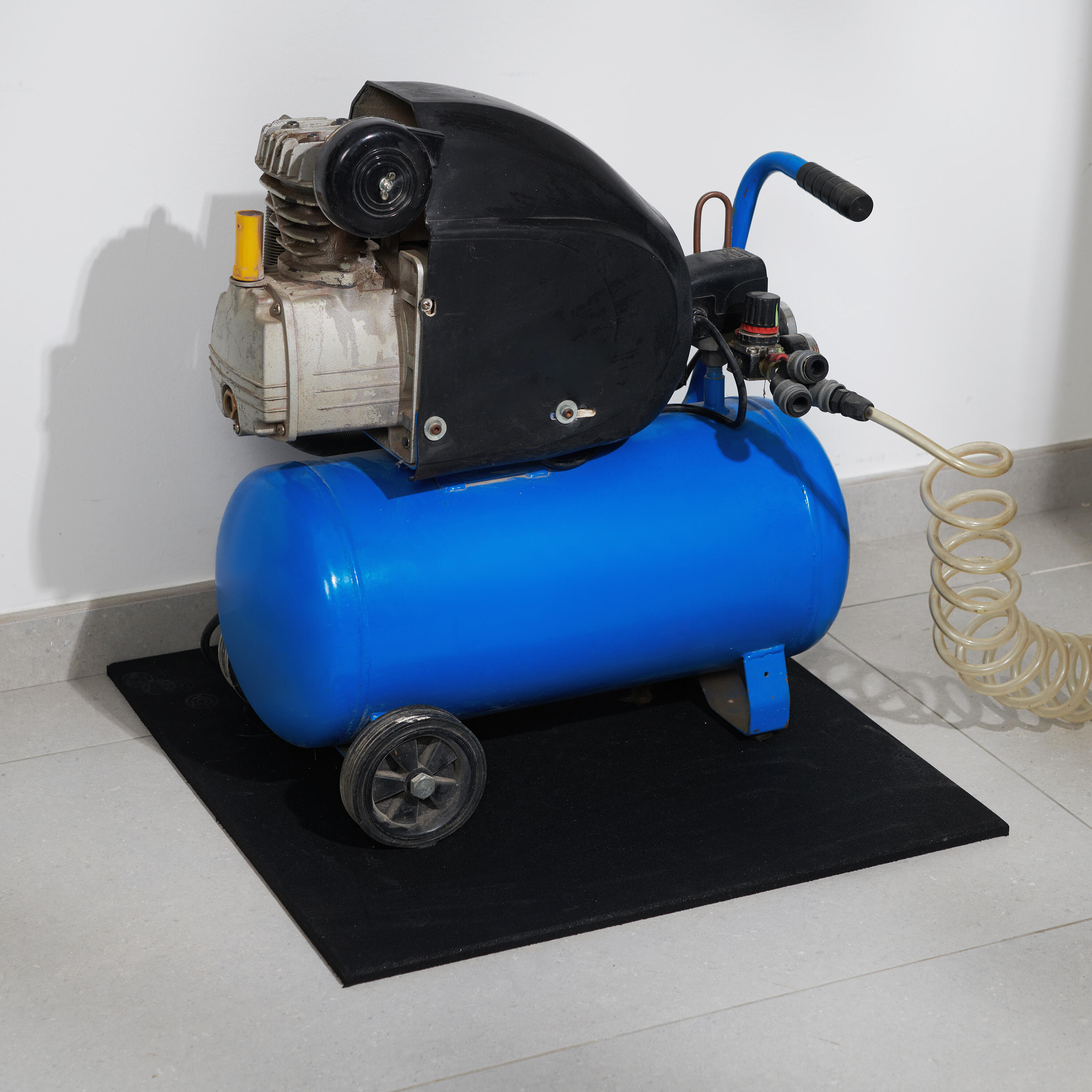 Loseta antivibración de goma para electrodomésticos de 600x600x10 mm