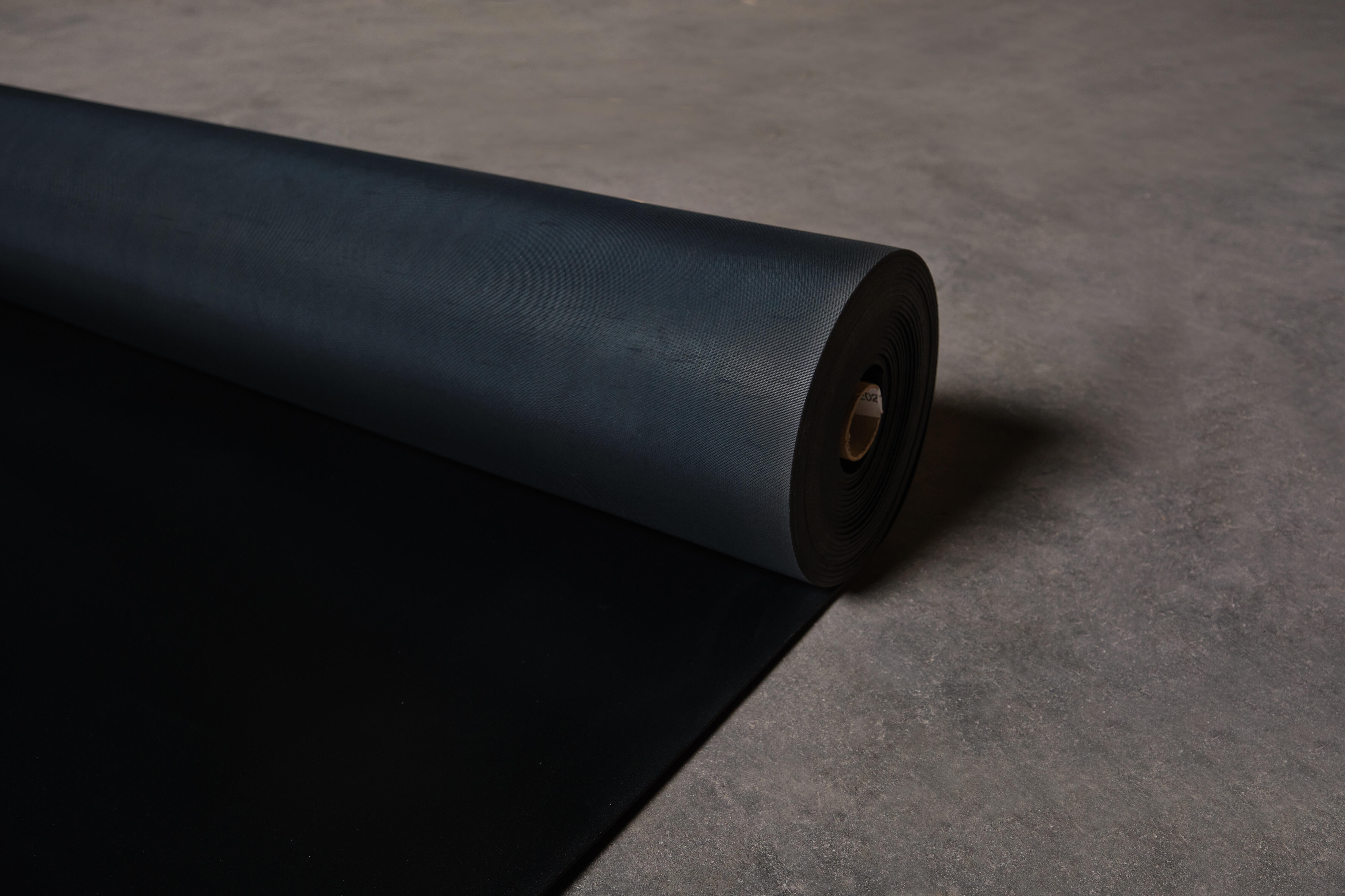 ROLO PAVIMENTO DE BORRACHA LISO 1,2X2M PRETO - 2