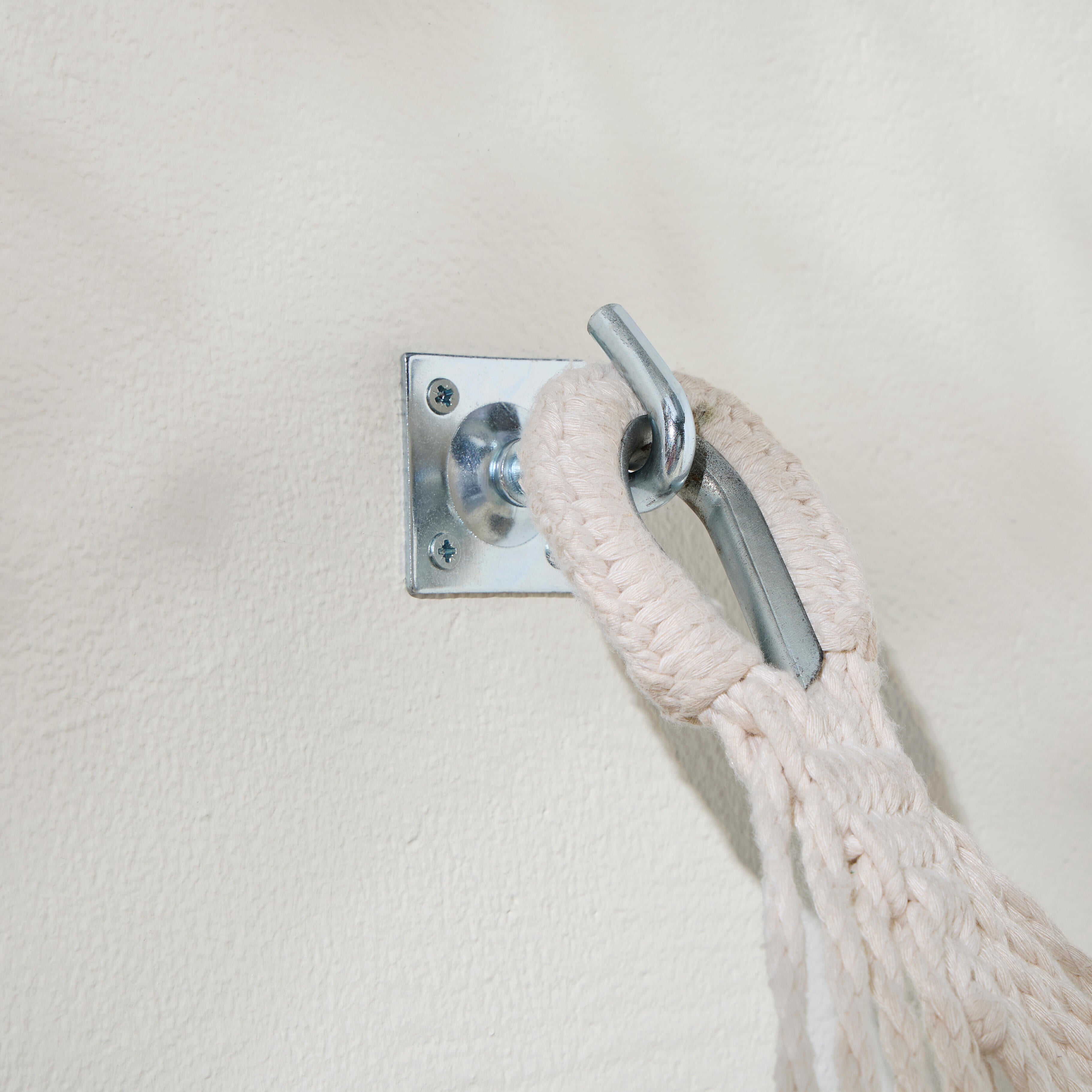 Gancho fijo sobre placa de acero cincado STANDERS Diam. 8 / 45 x 45mm - 2