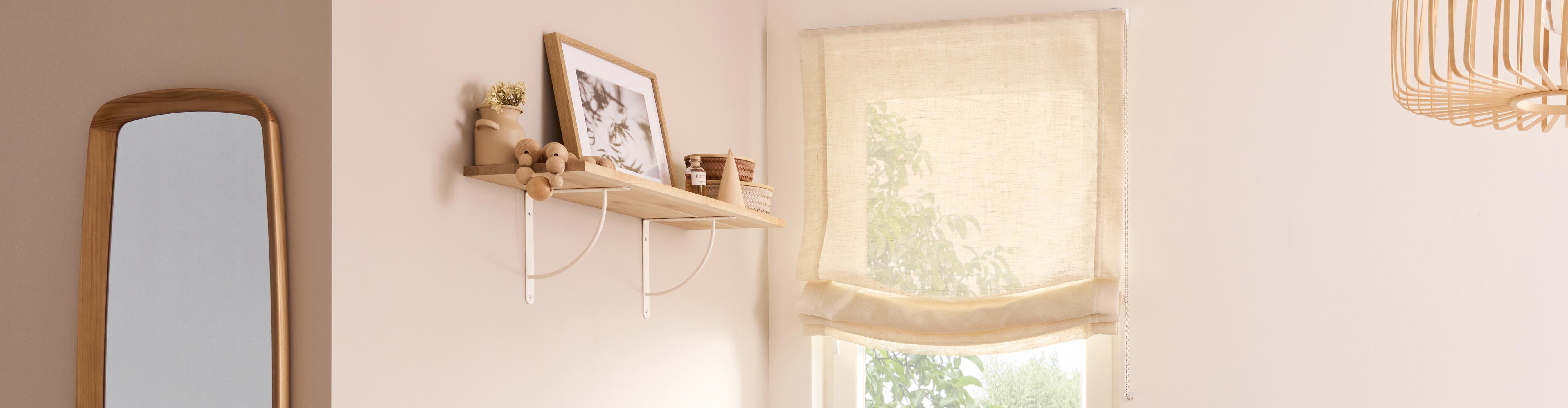 Estores plegables para vestir tus ventanas con estilo y calidez