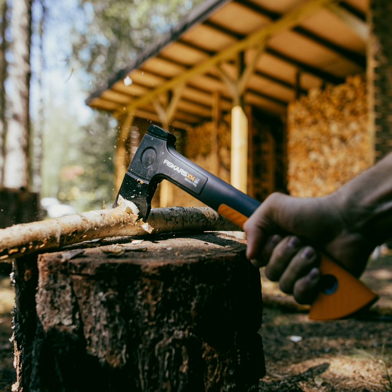 Une hache pratiquement  - 3