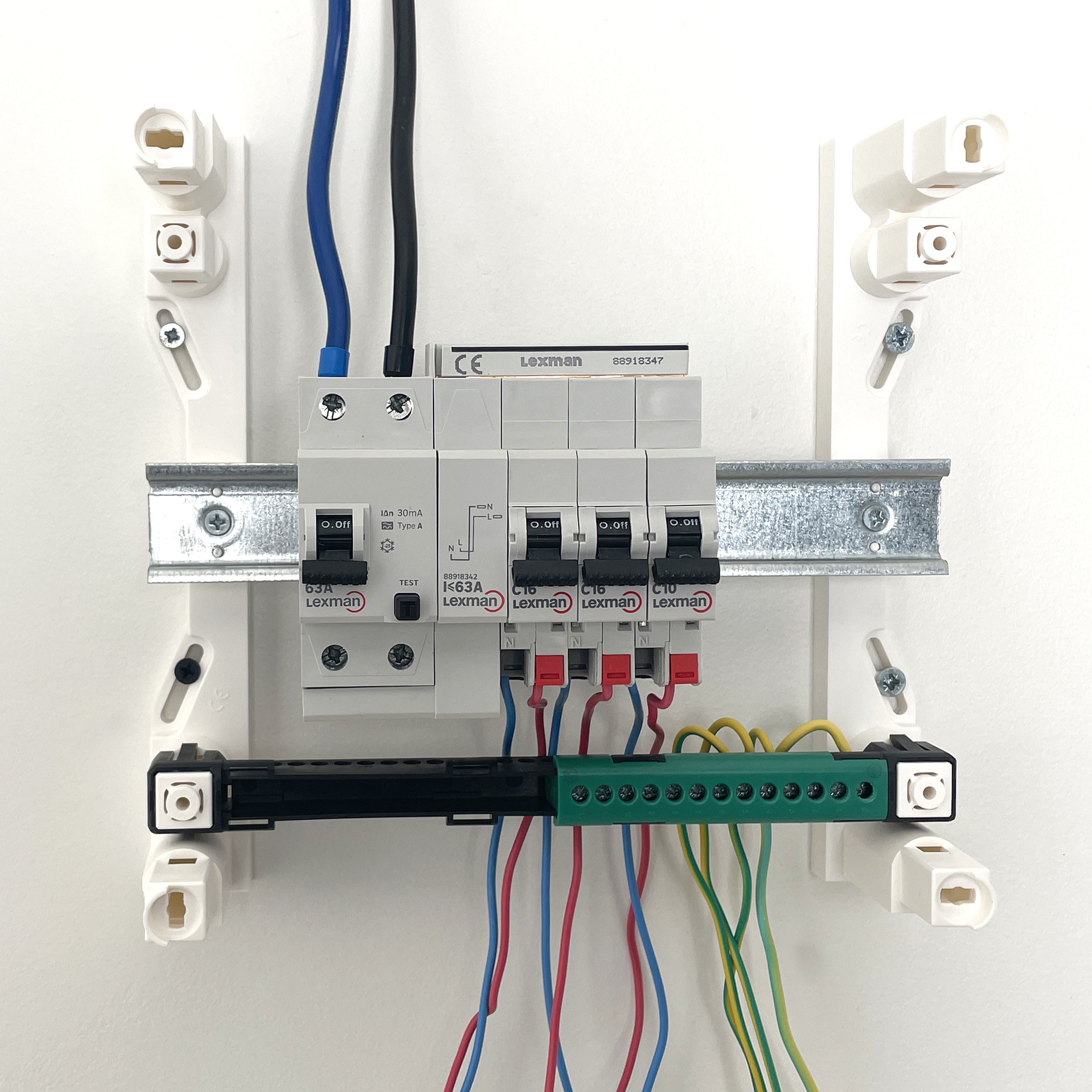 Tableau électrique pré-équipé et précâblé LEXMAN 1 rangée 13 modules - 2