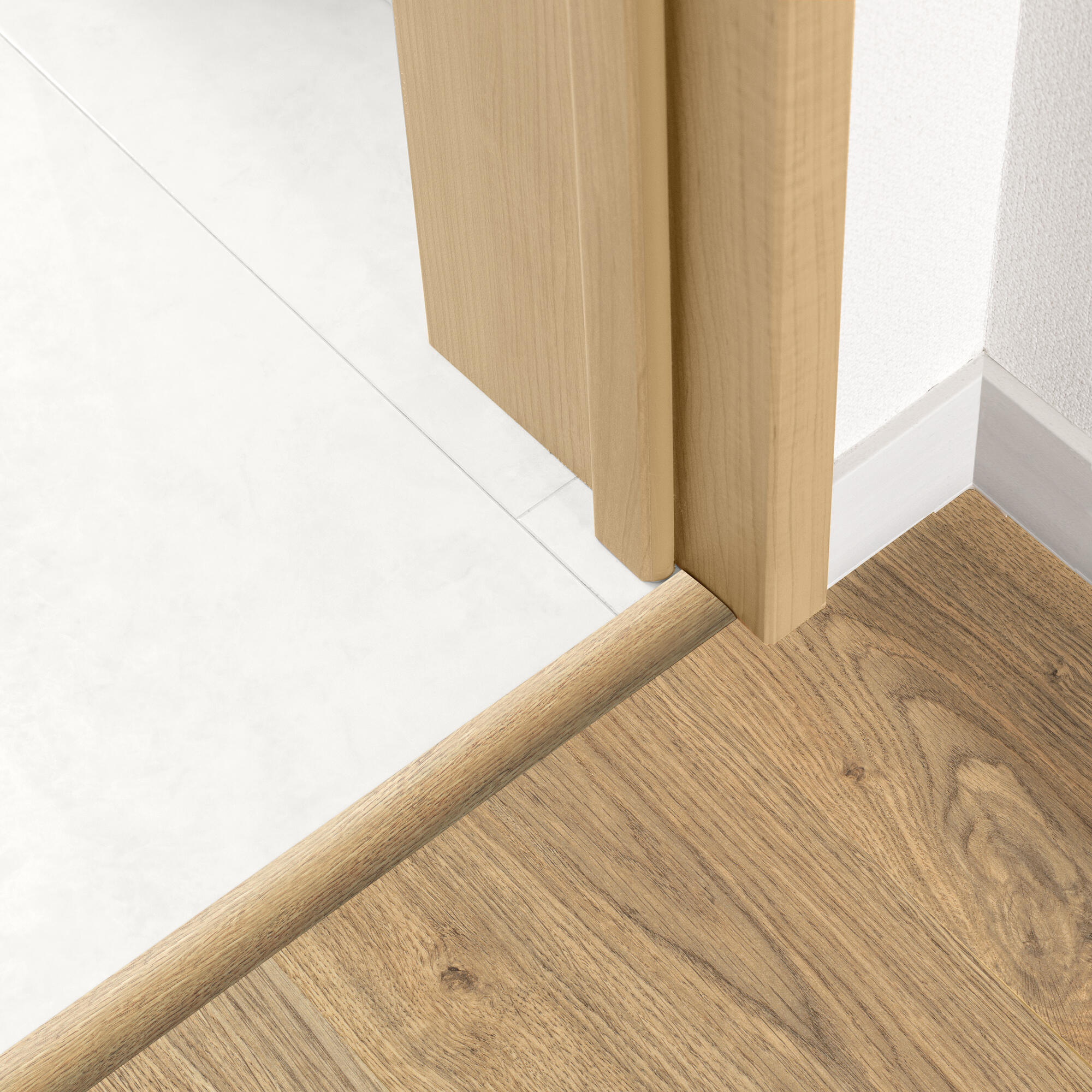 Barre de seuil 4 en 1 alu décor Aberdeen à fixer, l.3.7 cm x L.83 cm ARTENS - 2