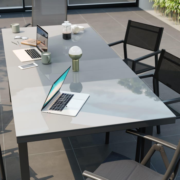 stół snnibel naterial 