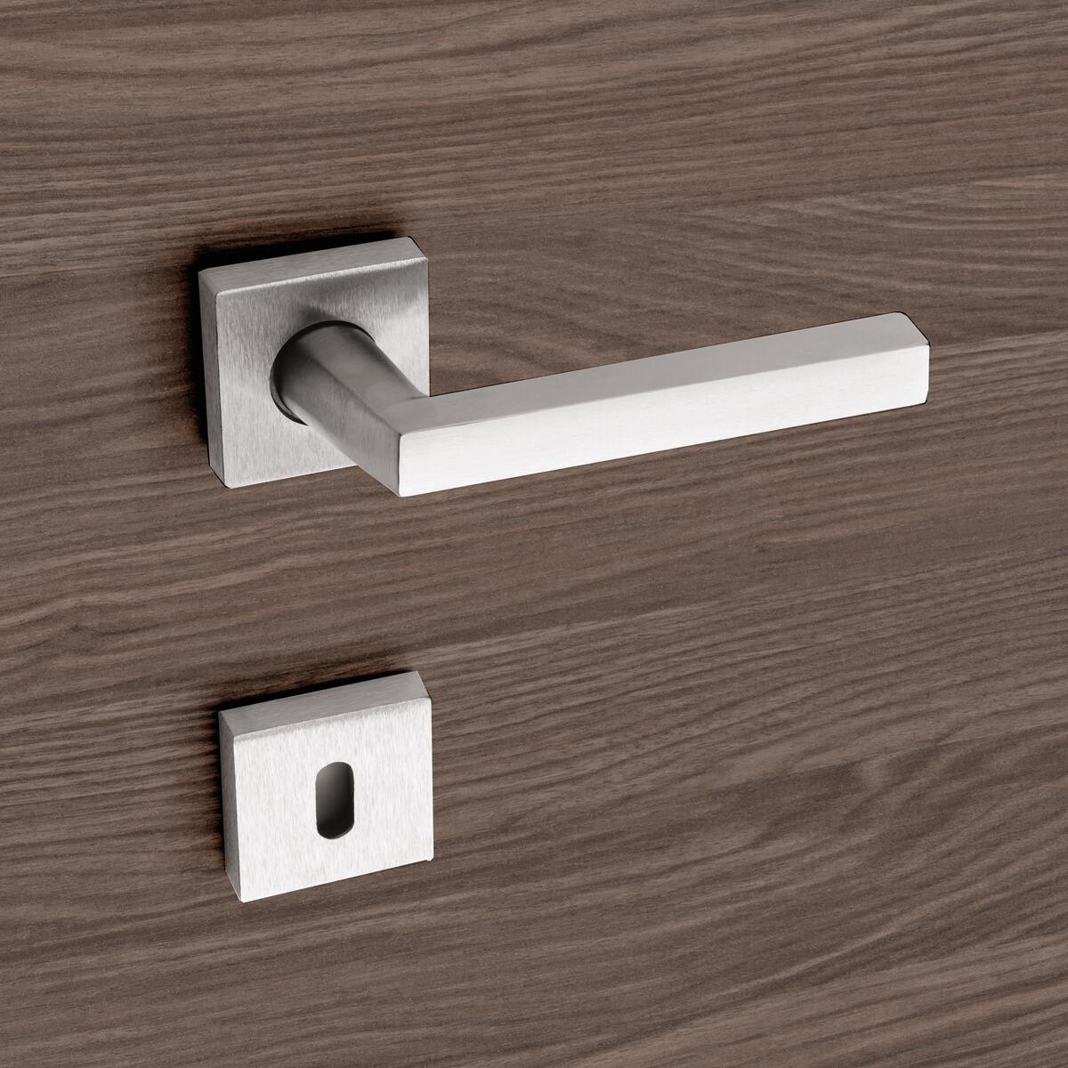 Porta interna a battente Chic in MDF di abete colore marrone, L 80 x H 210 cm, apertura reversibile - 5