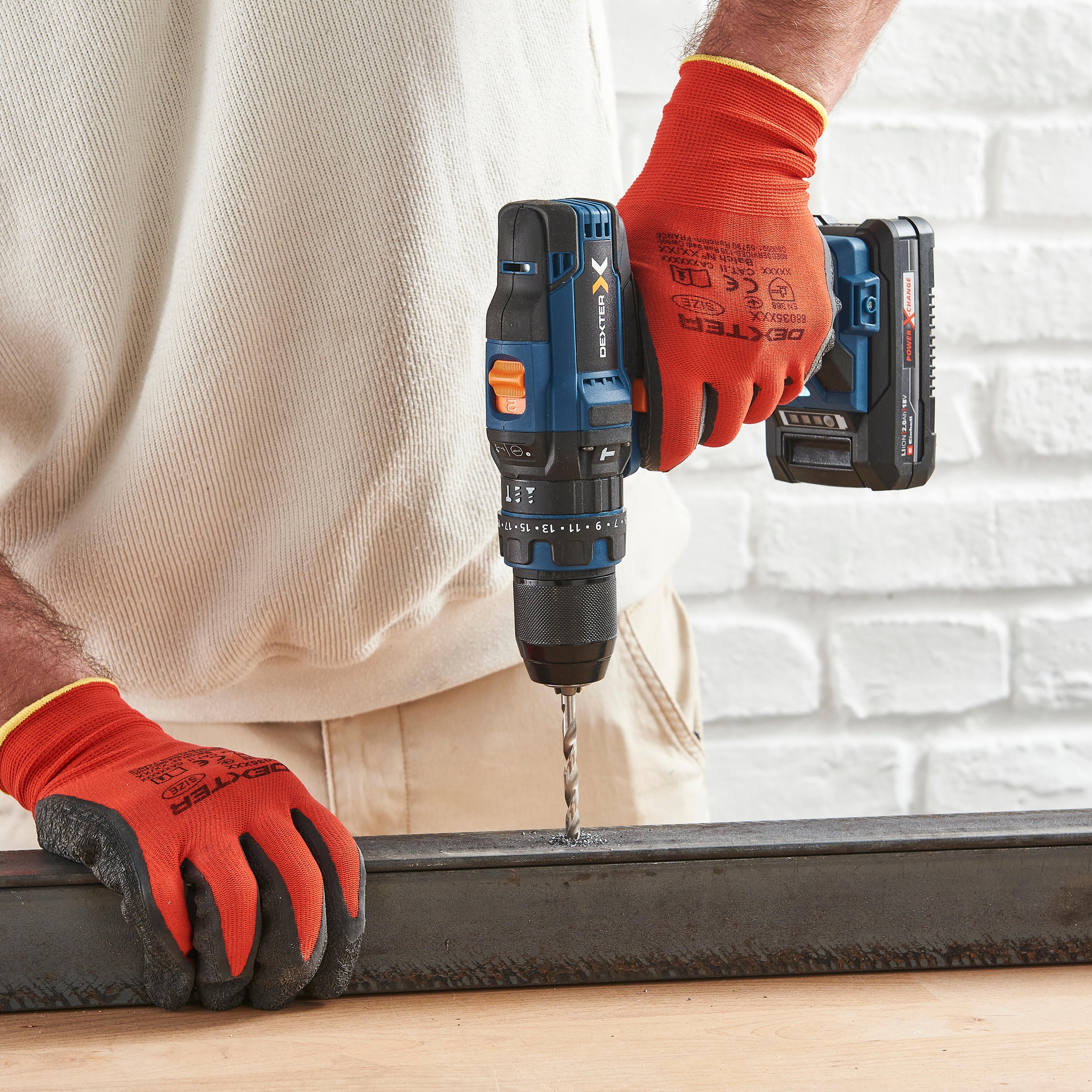 Wiertarko-wkrętarka udarowa akumulatorowa LI 18V 44NM Power X-Change +akumulator 2.5 AH, ładowarka DEXTER - 4