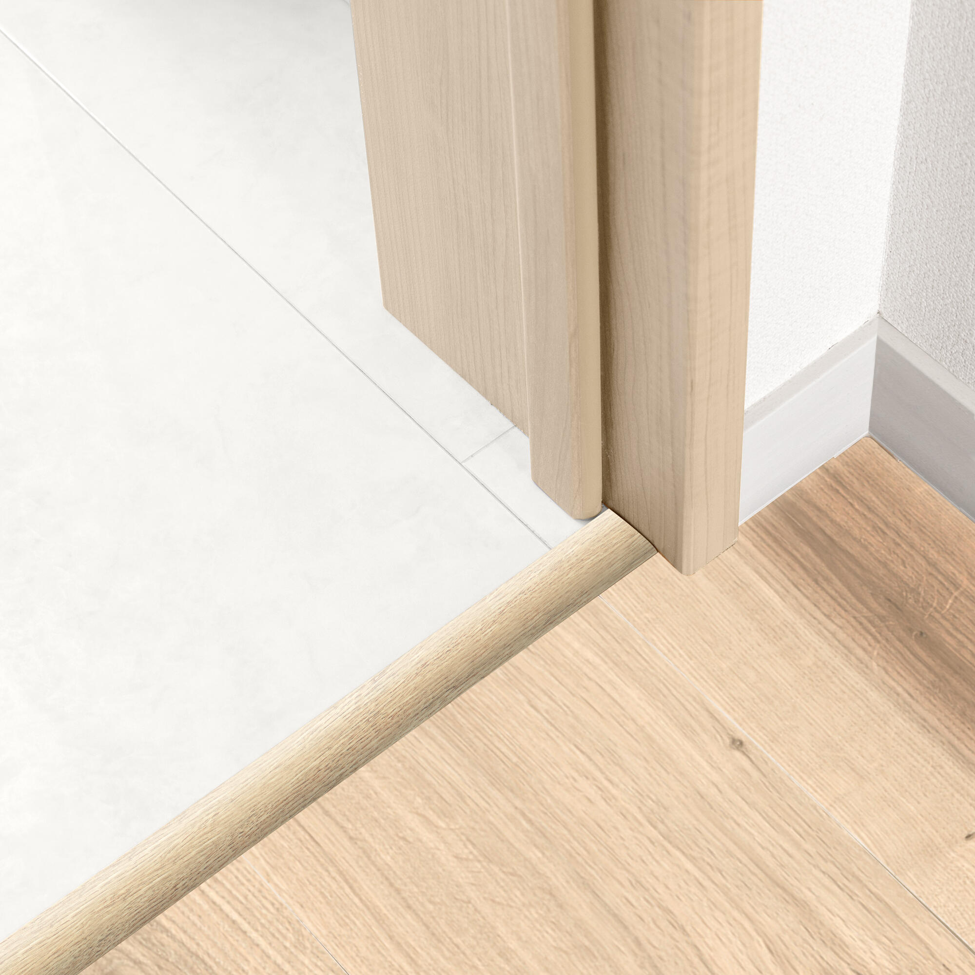 Barre de seuil 4 en 1 alu décor Foligno à fixer, l.3.7 cm x L.83 cm ARTENS - 3