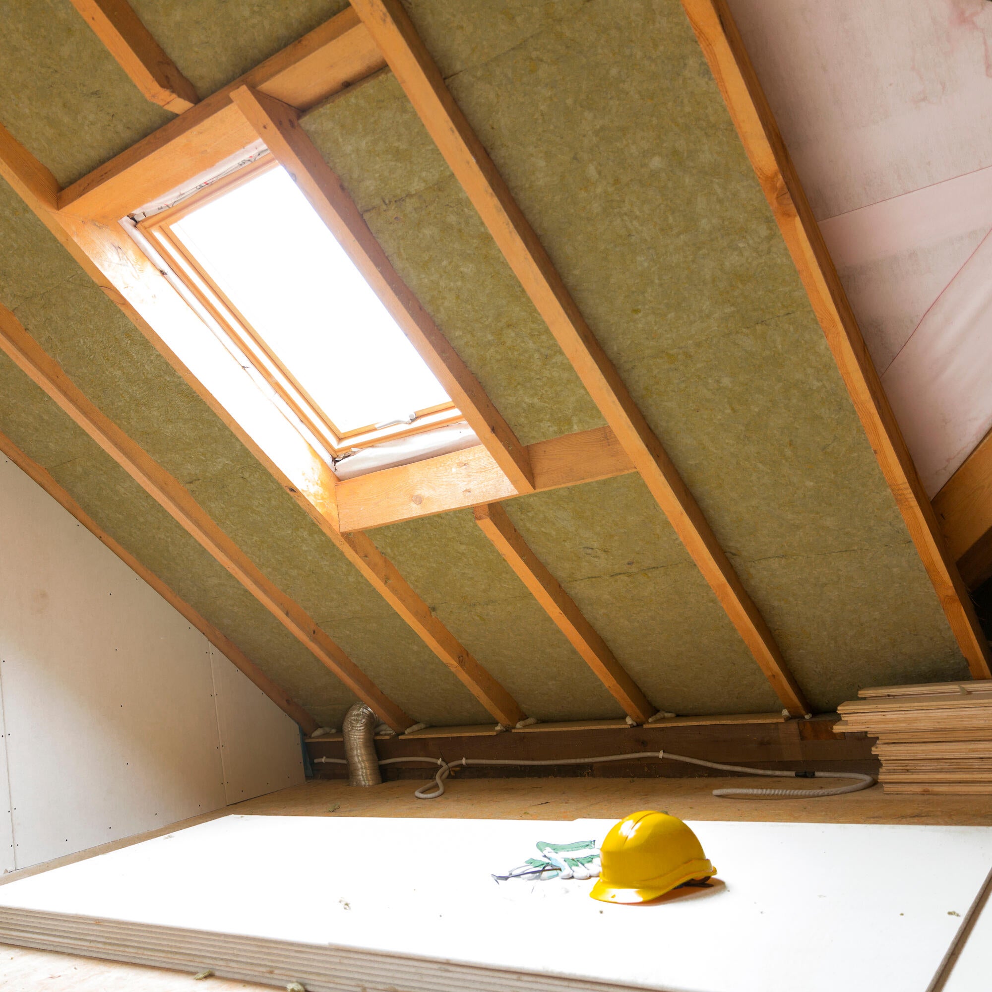 Wełna mineralna o dobrych parametrach izolacyjnych - 1