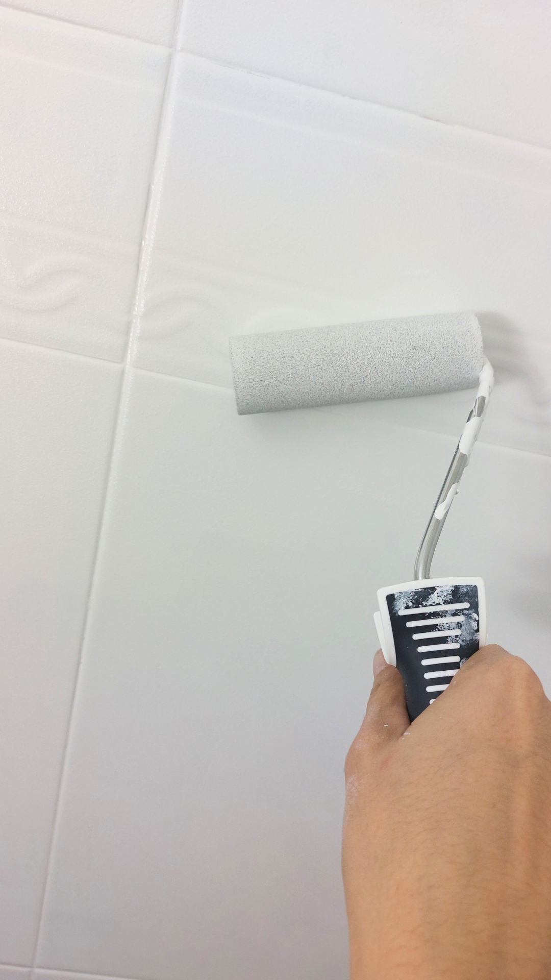 Mini rodillo para pintar decoraciones CIRET de 110 mm de anchura, 15 mm de diámetro, sin pelo. Fibra de poliéster. Varilla de acero. - 9