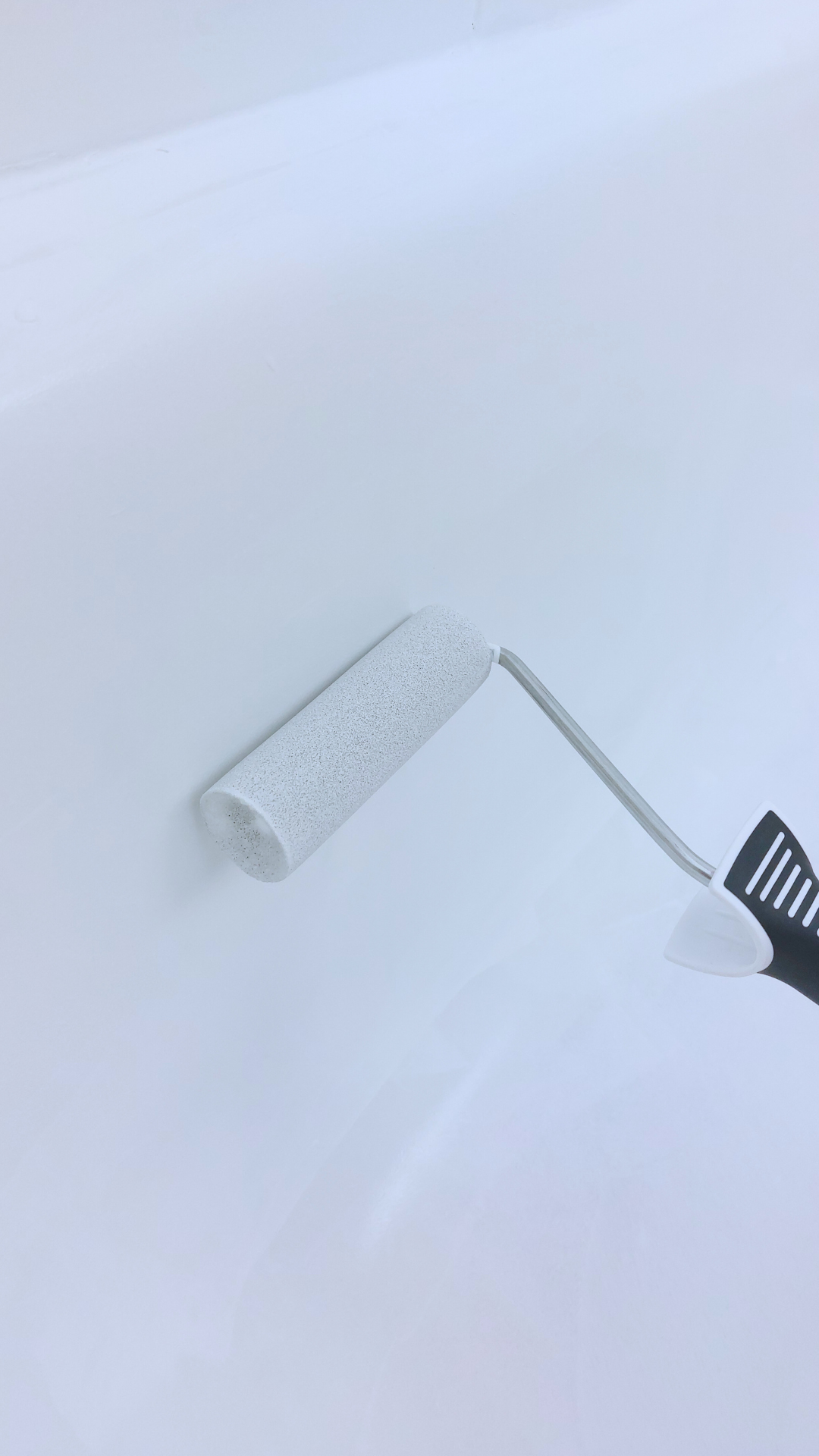 Mini rodillo para pintar decoraciones CIRET de 110 mm de anchura, 15 mm de diámetro, sin pelo. Fibra de poliéster. Varilla de acero. - 8