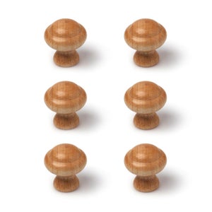 Lot De 16 Boutons En Bois Roses - Diamètres 2,2 Cm Et 1,8 Cm, N°18, Occasion, Origine France