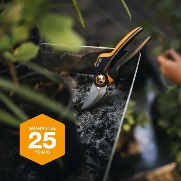 secateur a main fiskars - 2