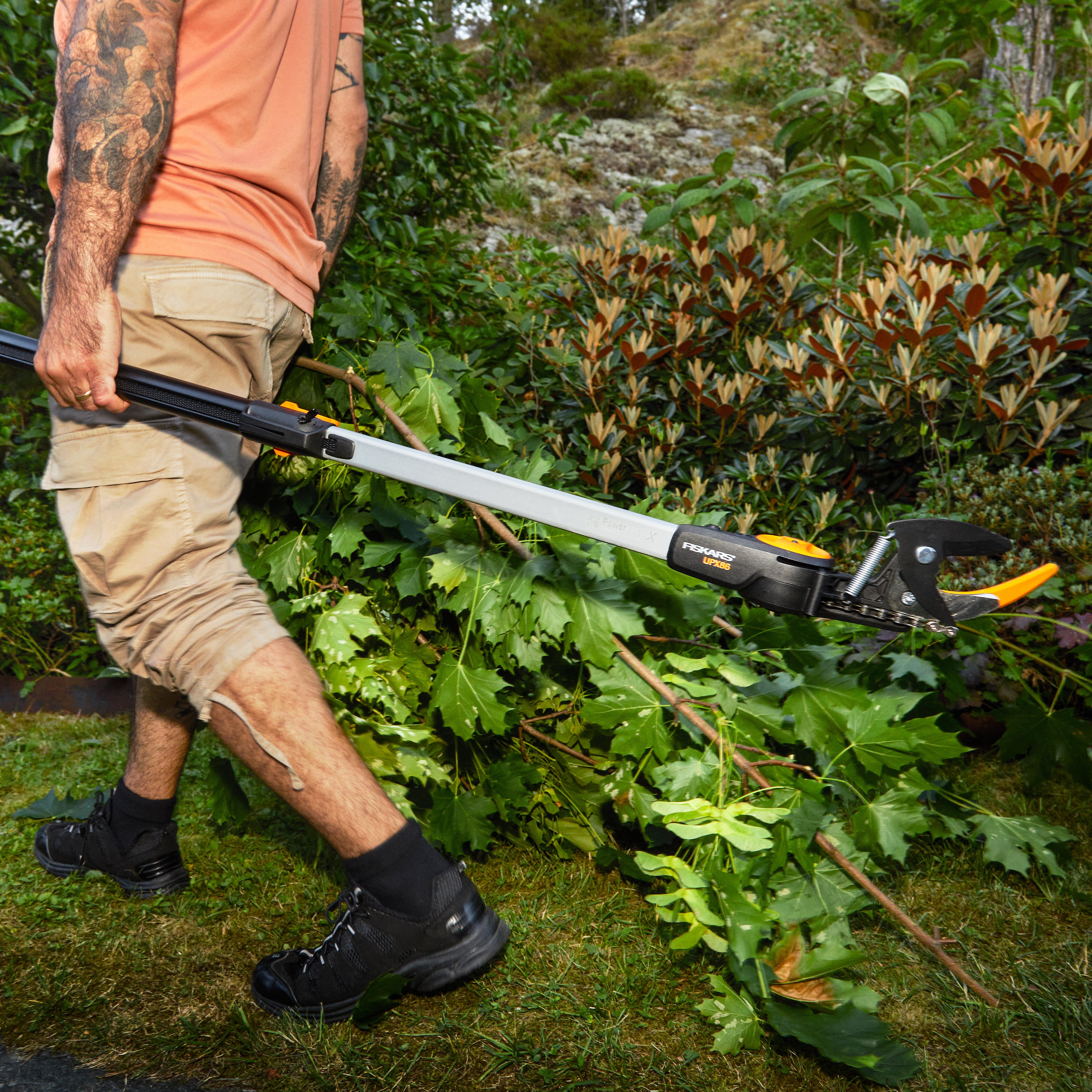 Coupe-Branches Multifonct. Télesc. FISKARS PowerGear™X UPX86 portée 6m Ø32mm - 20