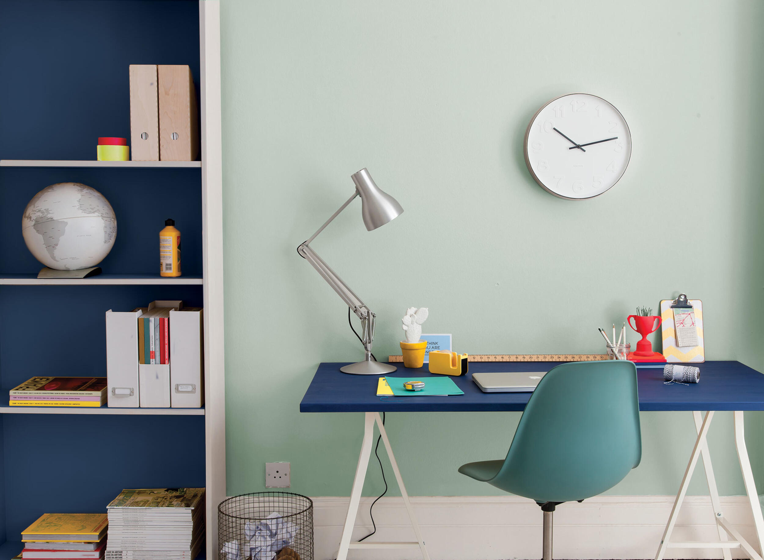 Pintura de interior Ambiance Ceramic BRUGUER color verde mint mate profundo 4L para paredes y techos - 5