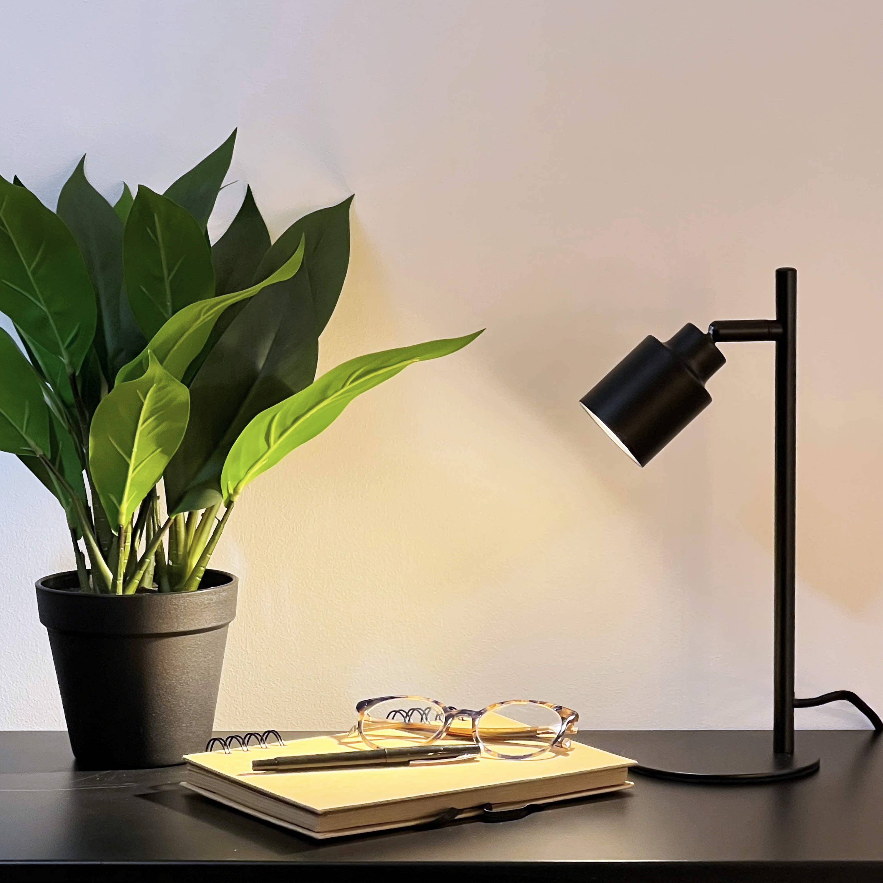 Lampka biurowa Tekla czarna GU10 Inspire